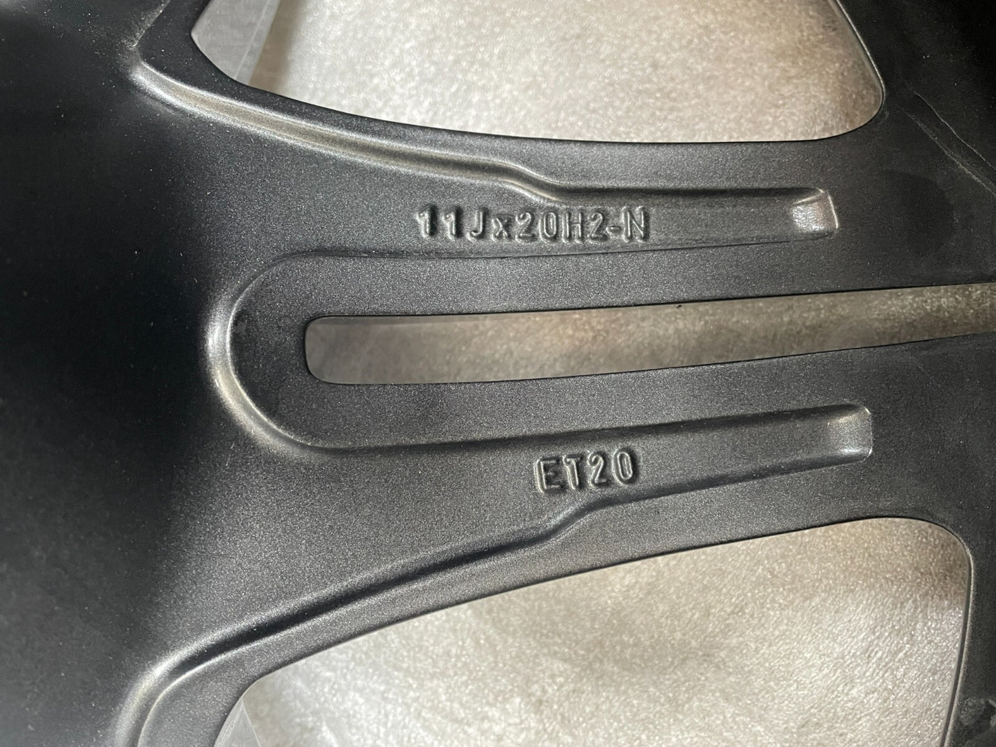 1x NEUE Mercedes AMG GT Alufelge 11.0Jx20 Zoll / A29040105004