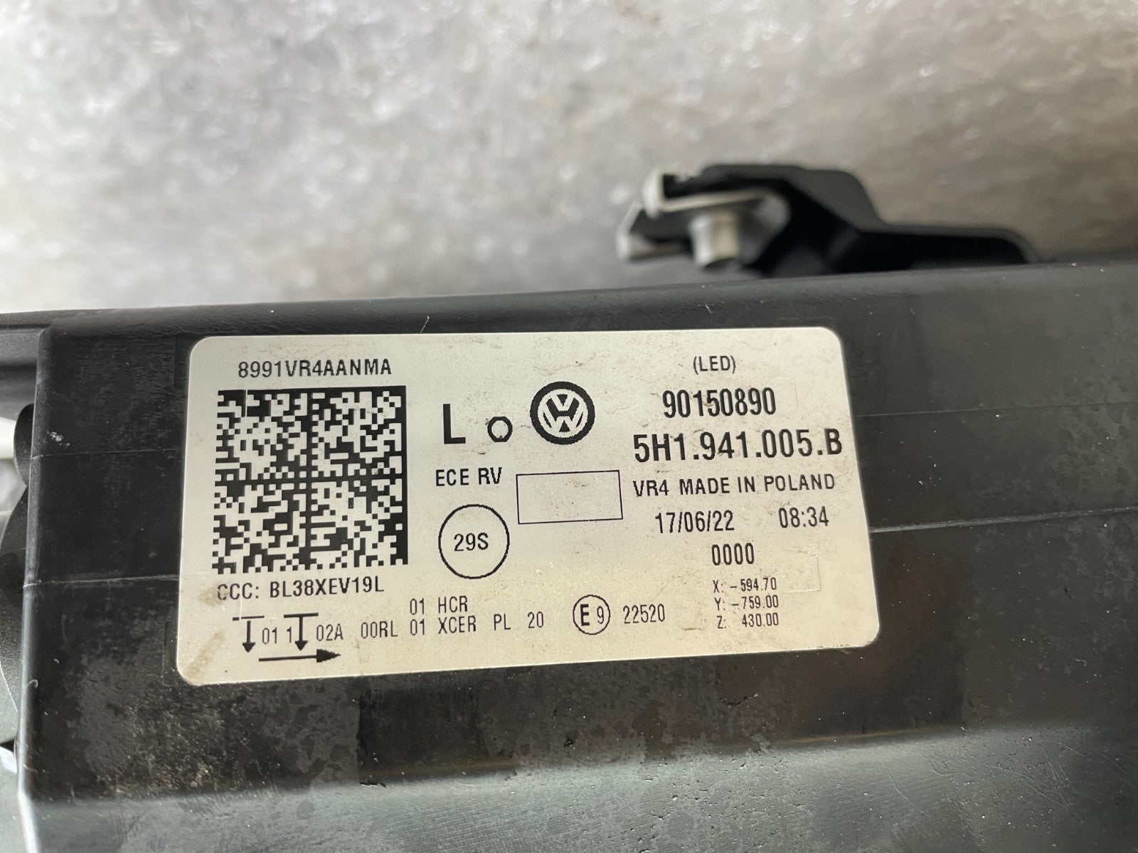 Original VW Golf 8 LED Scheinwerfer links 5H1941005B8