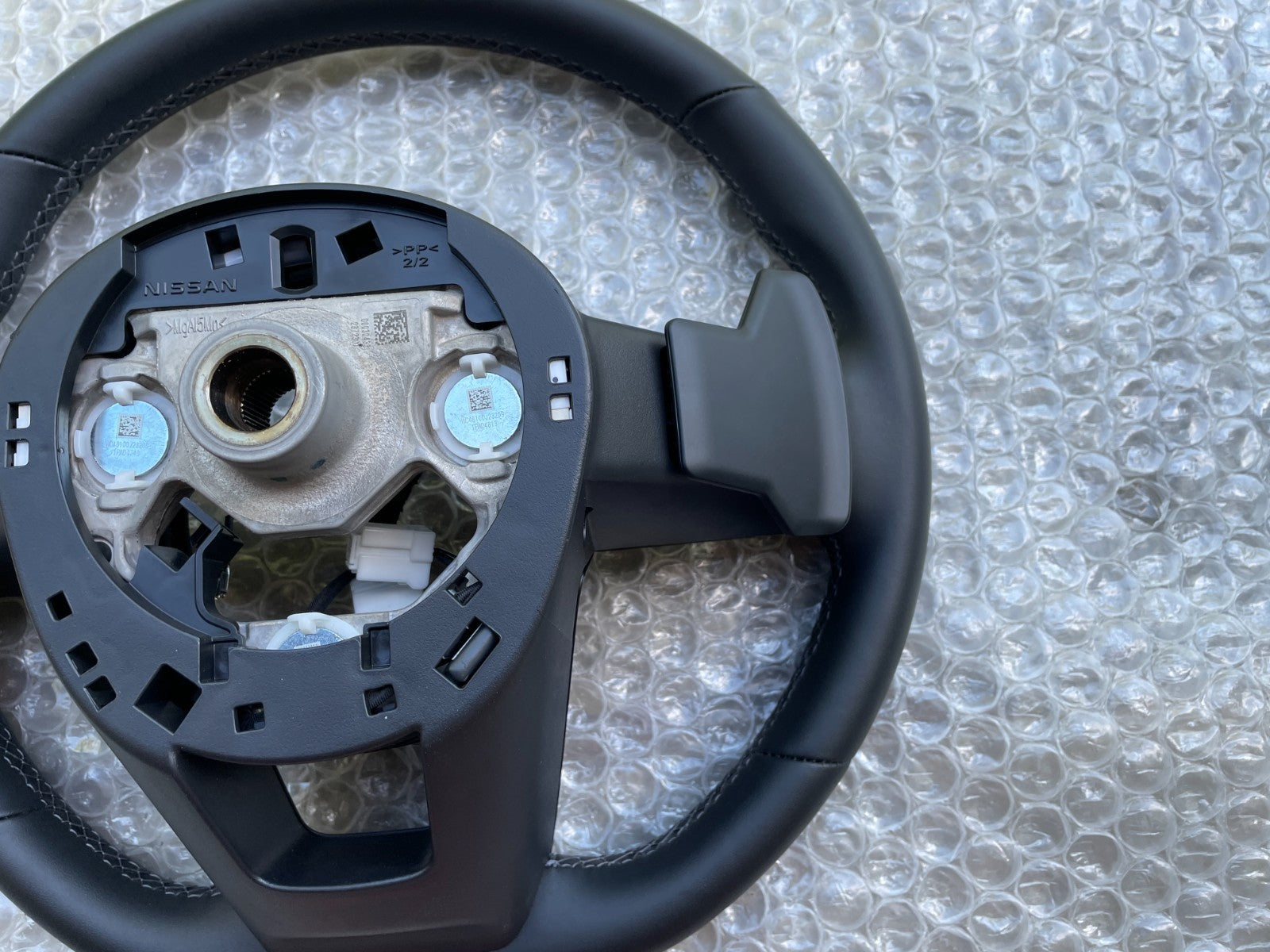 Original Nissan Qashqai J12 Lenkrad Leder 484306UG0D12