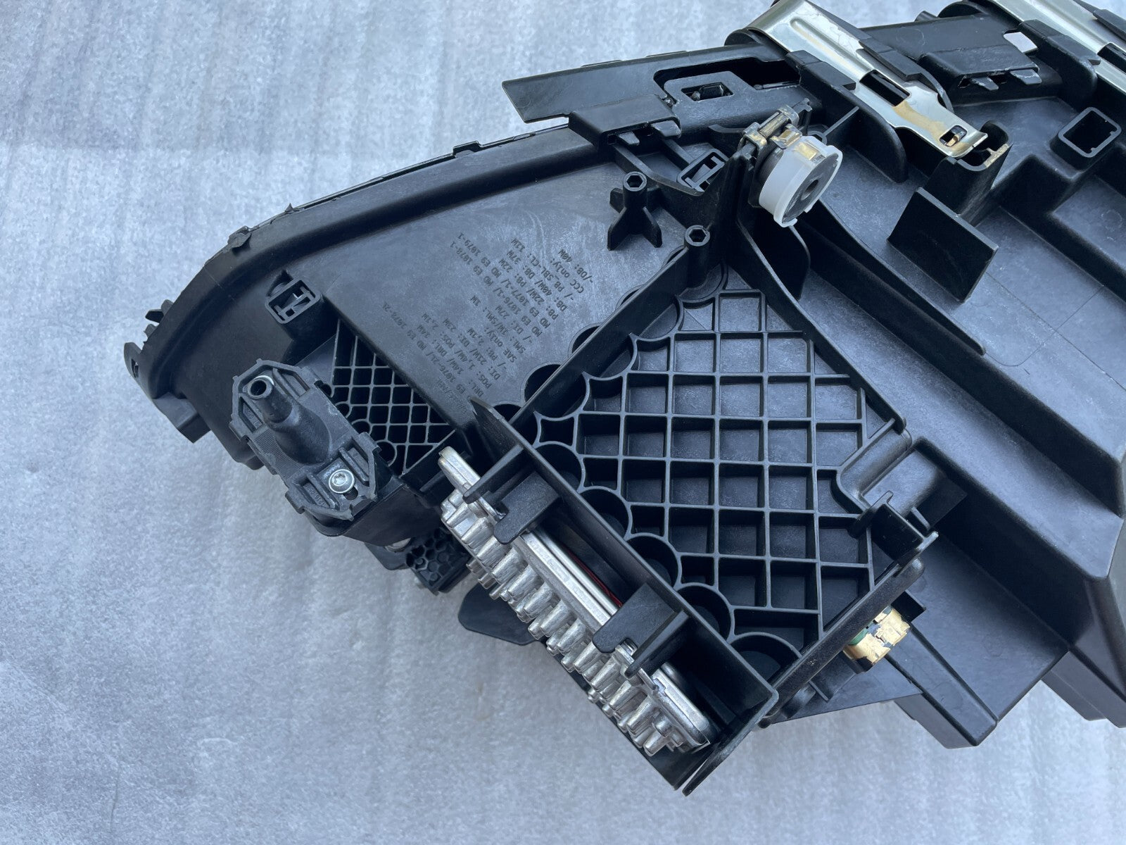 Original BMW 2er G42 Led Scheinwerfer links 5A3DC8510