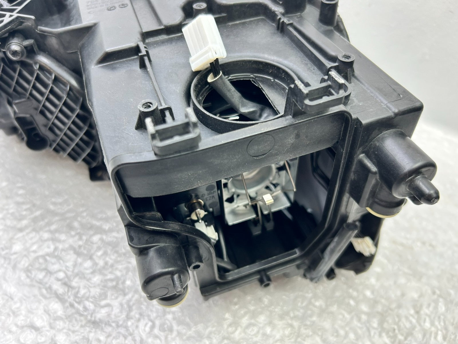 Original Audi A1 Xenon Scheinwerfer links 8XA941005 794310000011