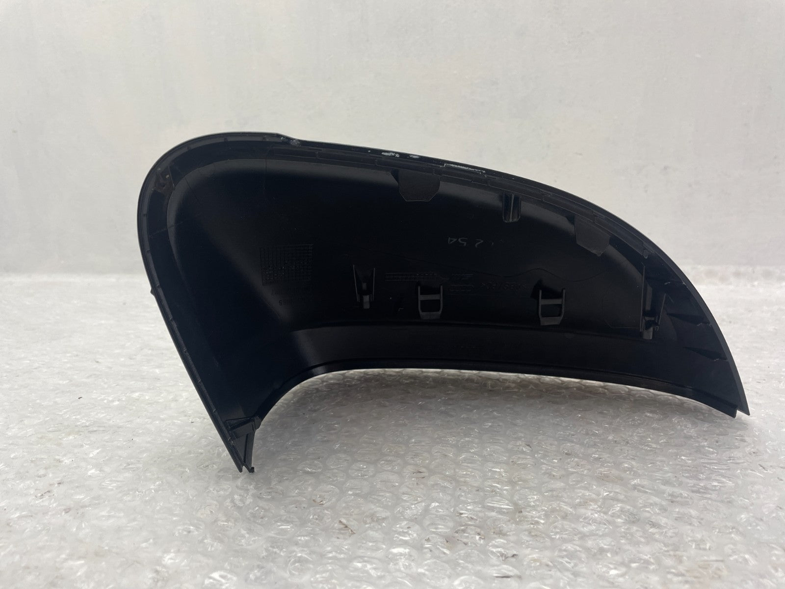 Original Audi A4 8W Spiegelkappe Spiegel Kappe Schwarz links 8W08575274