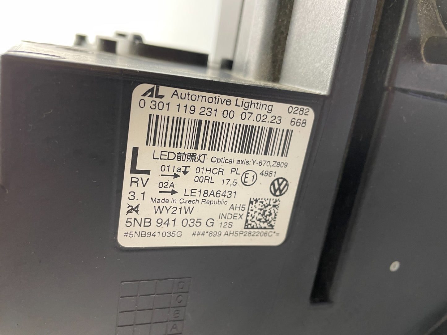 Original VW Tiguan 5NA LED Scheinwerfer links 5NB941035G4