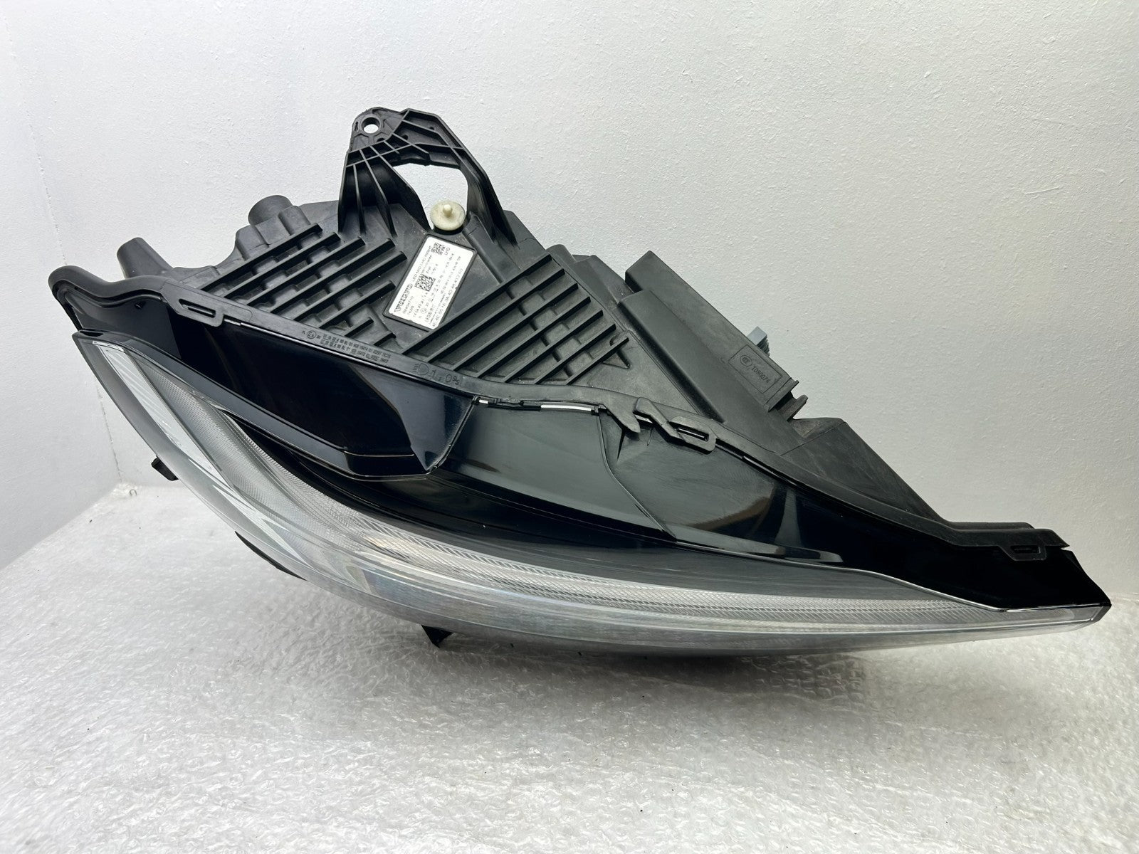 Original Volvo XC60 II LED Scheinwerfer Frontscheinwerfer rechts 324047103