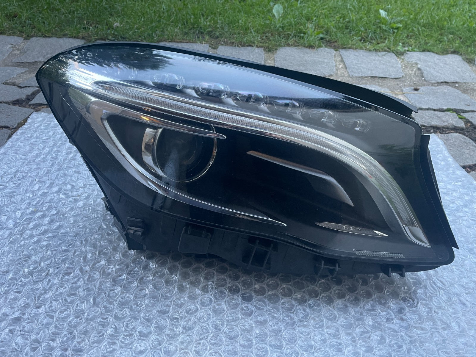 Original Mercedes GLA W156 Xenon Scheinwerfer rechts A15690618000