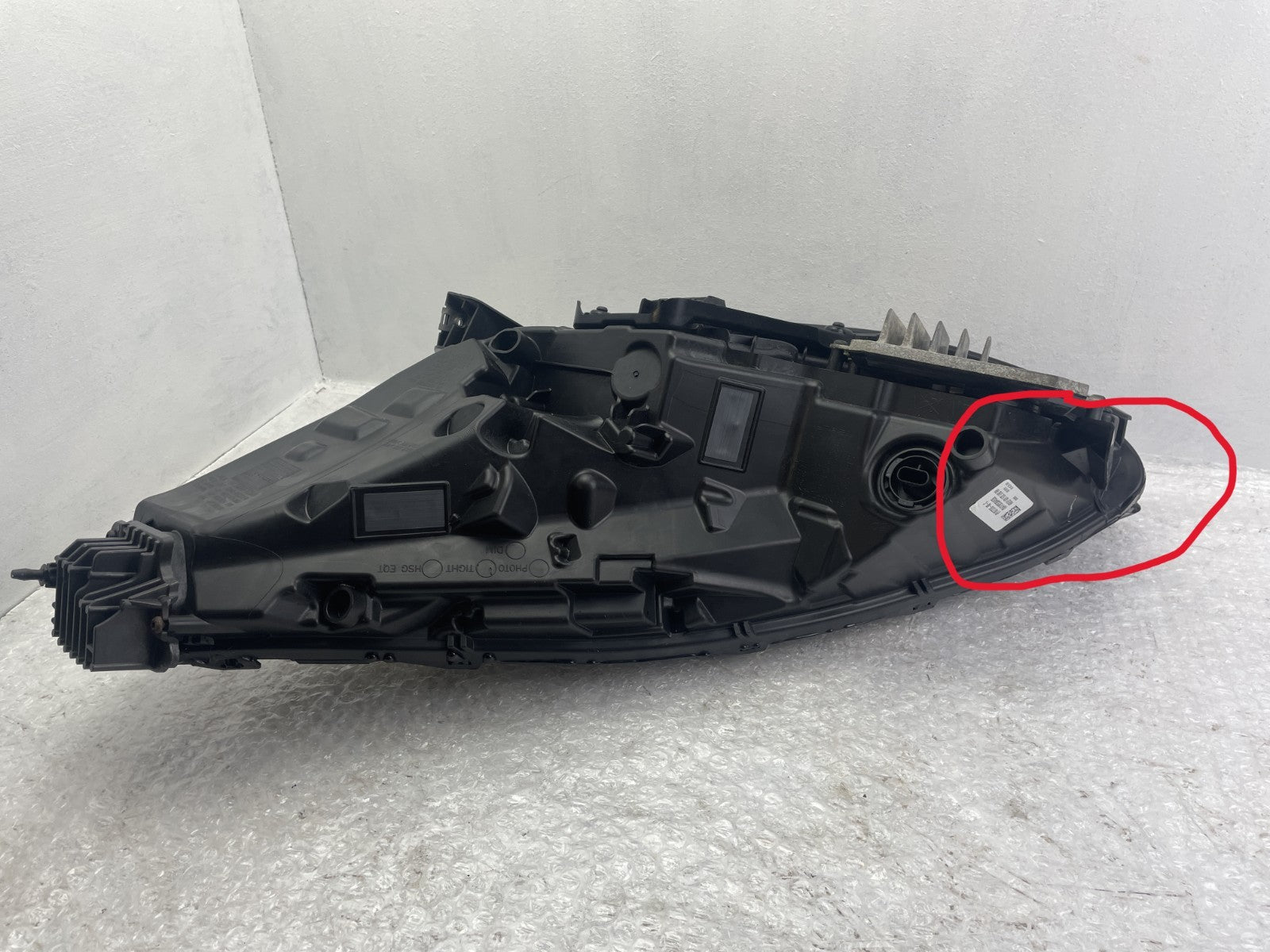 Original Tesla Model 3 LED Scheinwerfer rechts 1077376-00C5