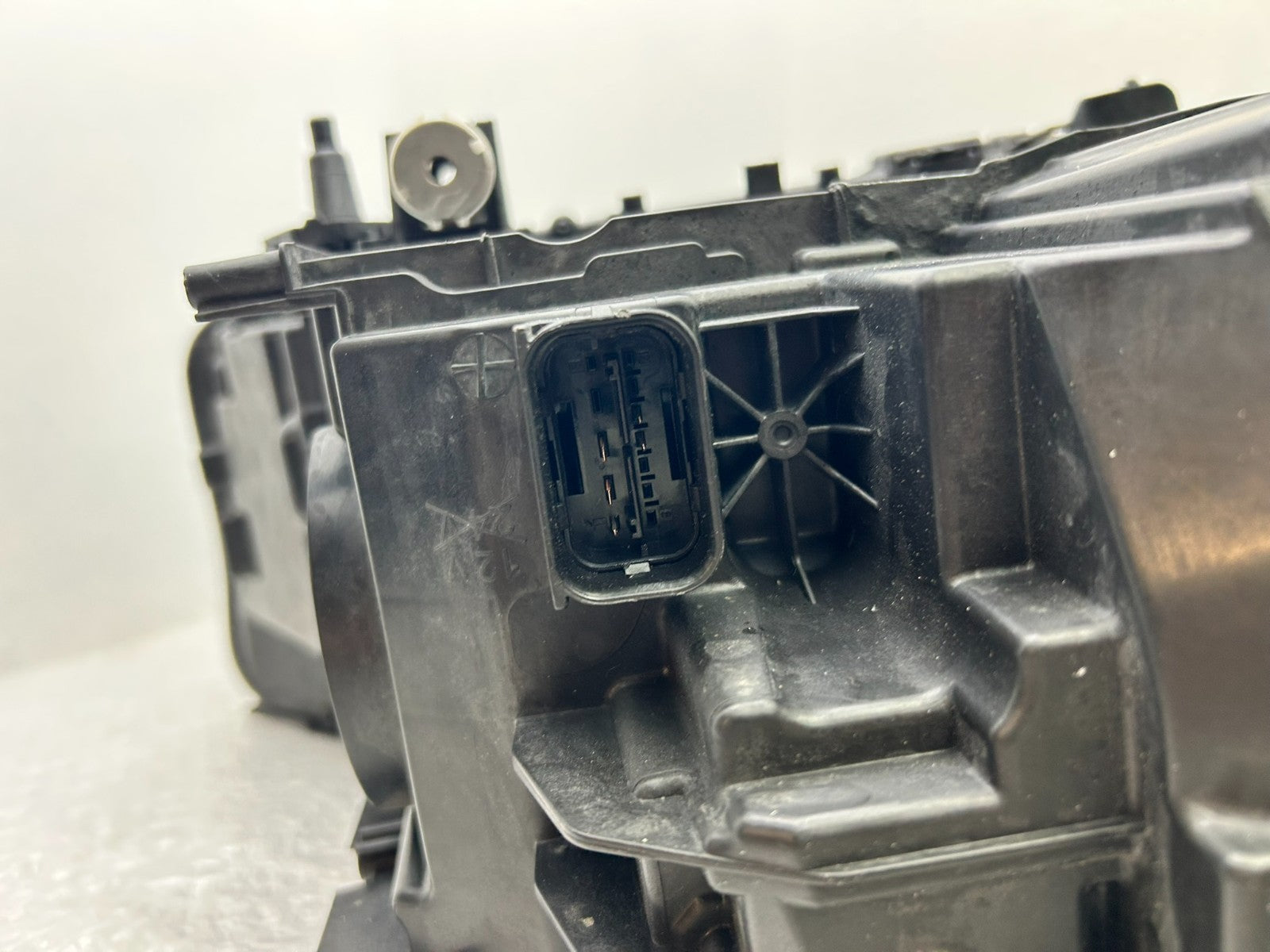 Original BMW 5er G30 G31 LED Scheinwerfer links 84991119