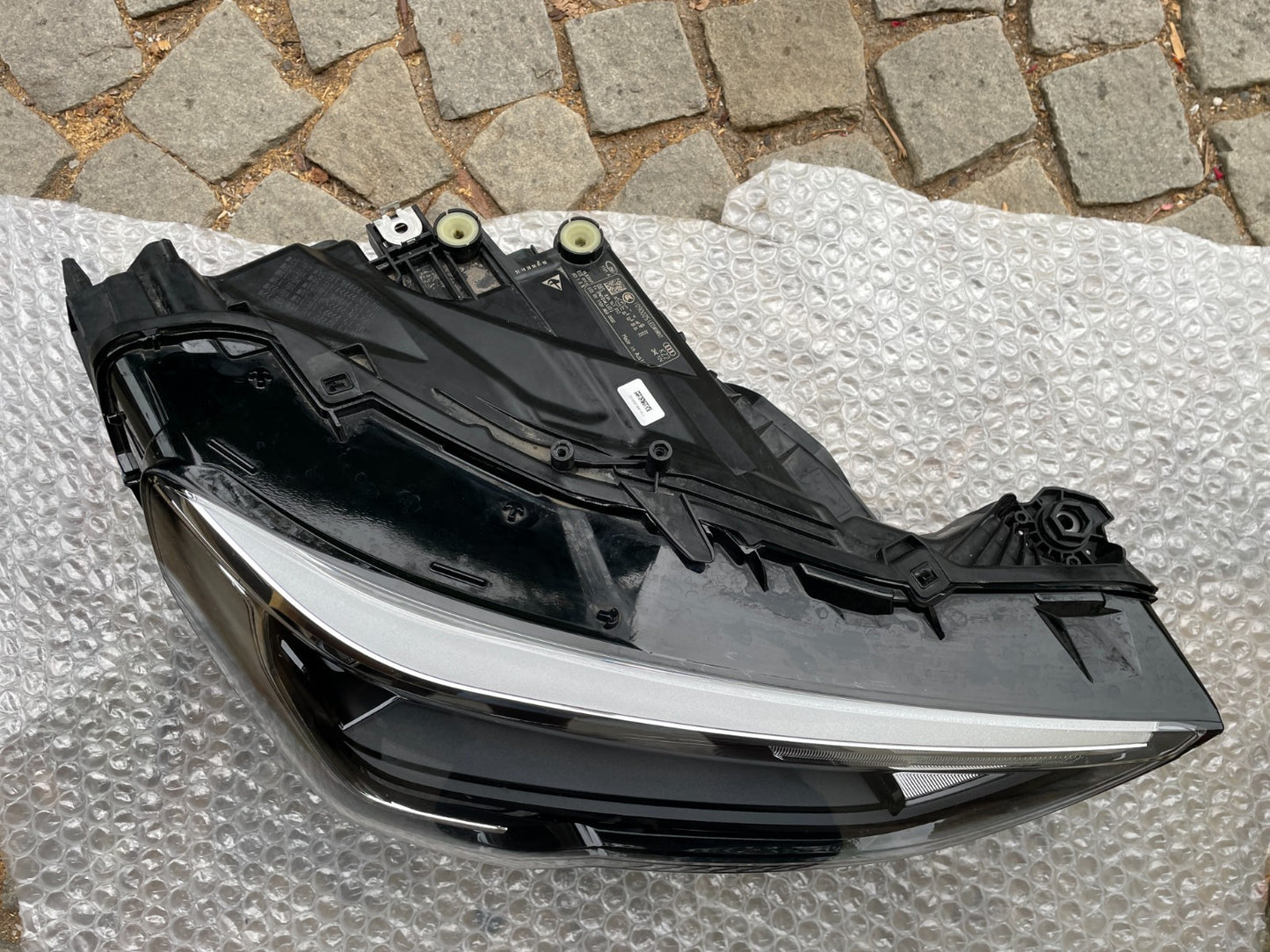 Original Audi Q3 LED Scheinwerfer rechts 83A9410126