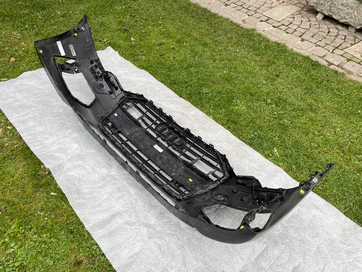 Original Audi A6 C8 BASIC 4K0 2018 Stoßstange Kühlergrill Stoßfänger6