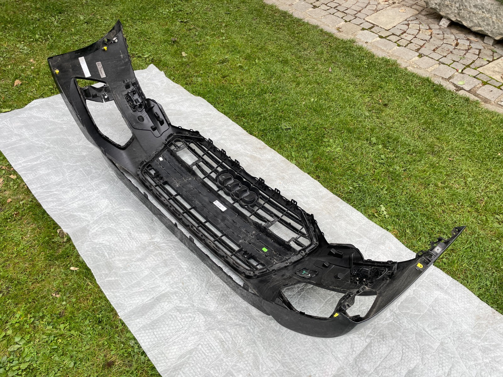 Original Audi A6 C8 BASIC 4K0 2018 Stoßstange Kühlergrill Stoßfänger6