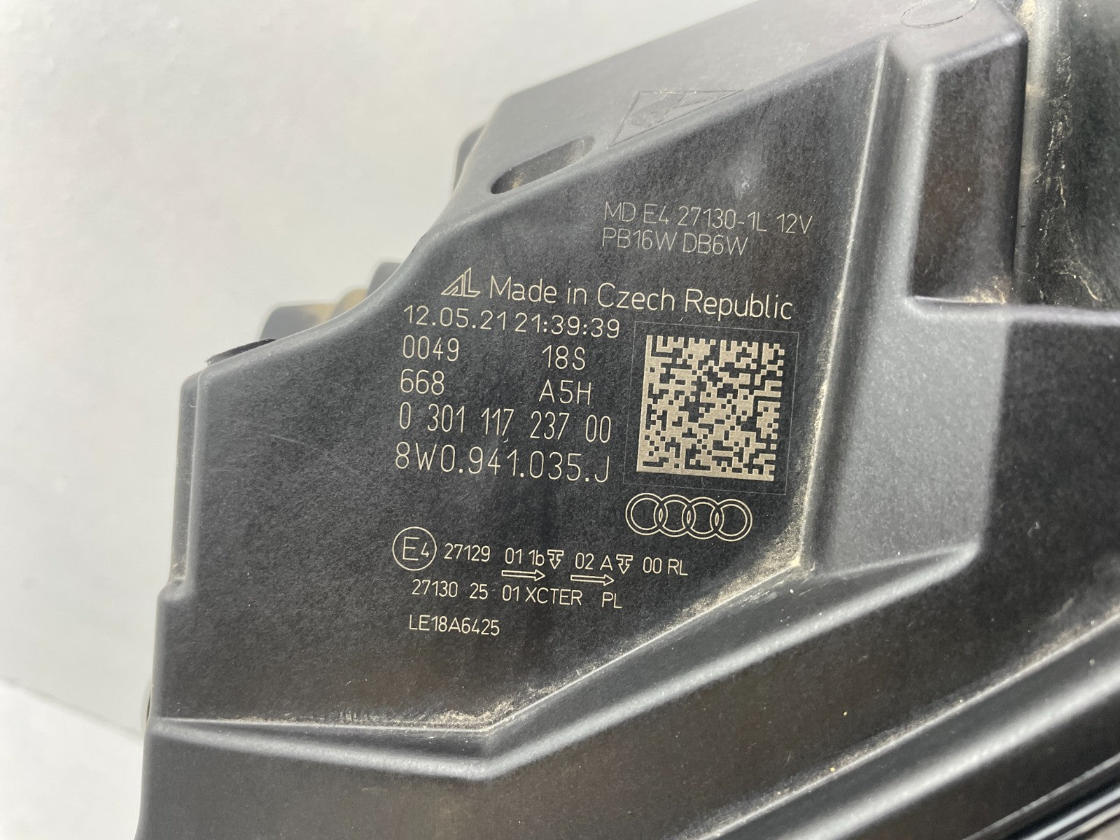 Original Audi RS4 B9 LED Scheinwerfer Matrix schwarz links 8W0941035J5