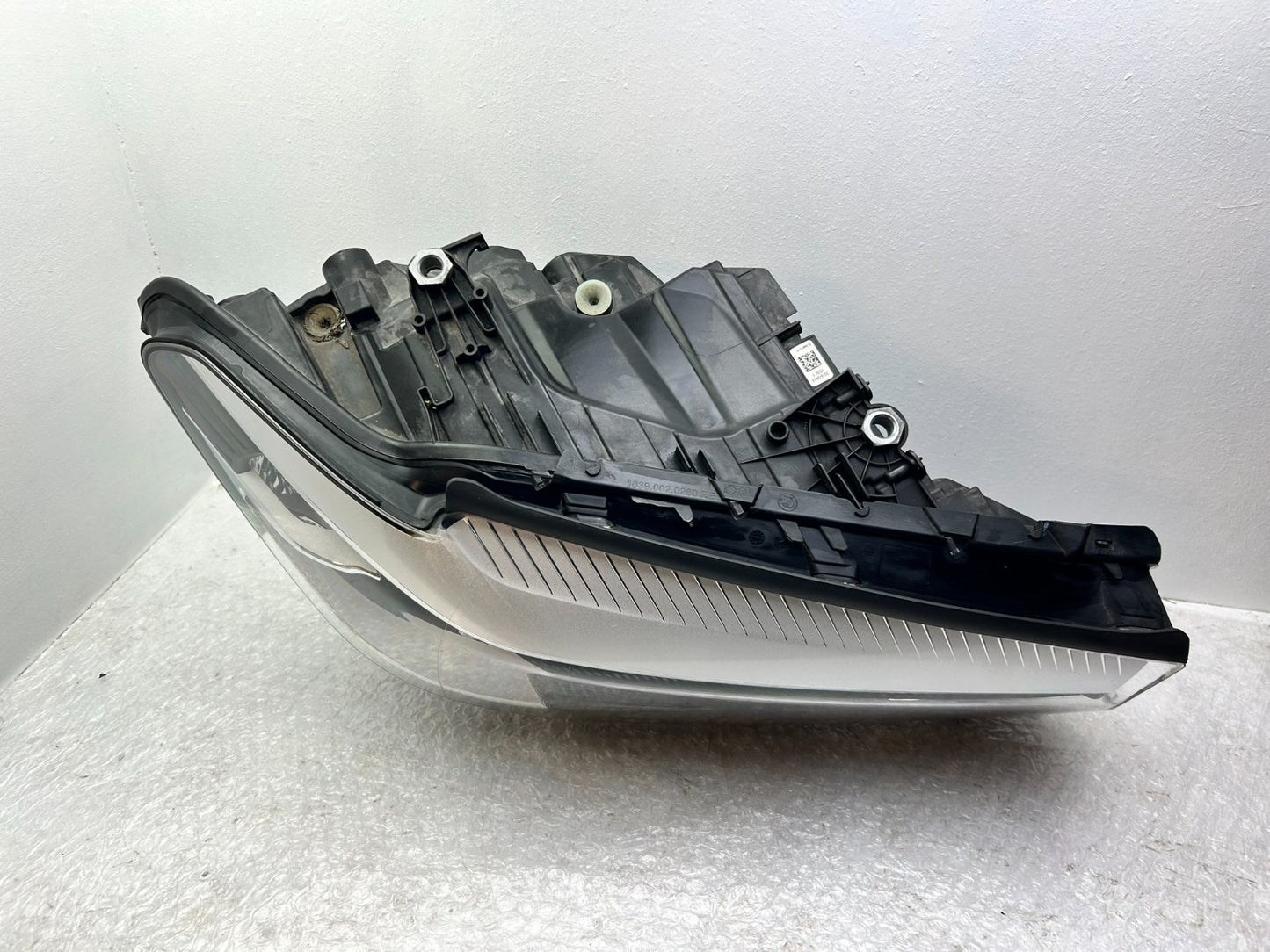 Original BMW 5er G30 G31 LED Scheinwerfer links 84991123