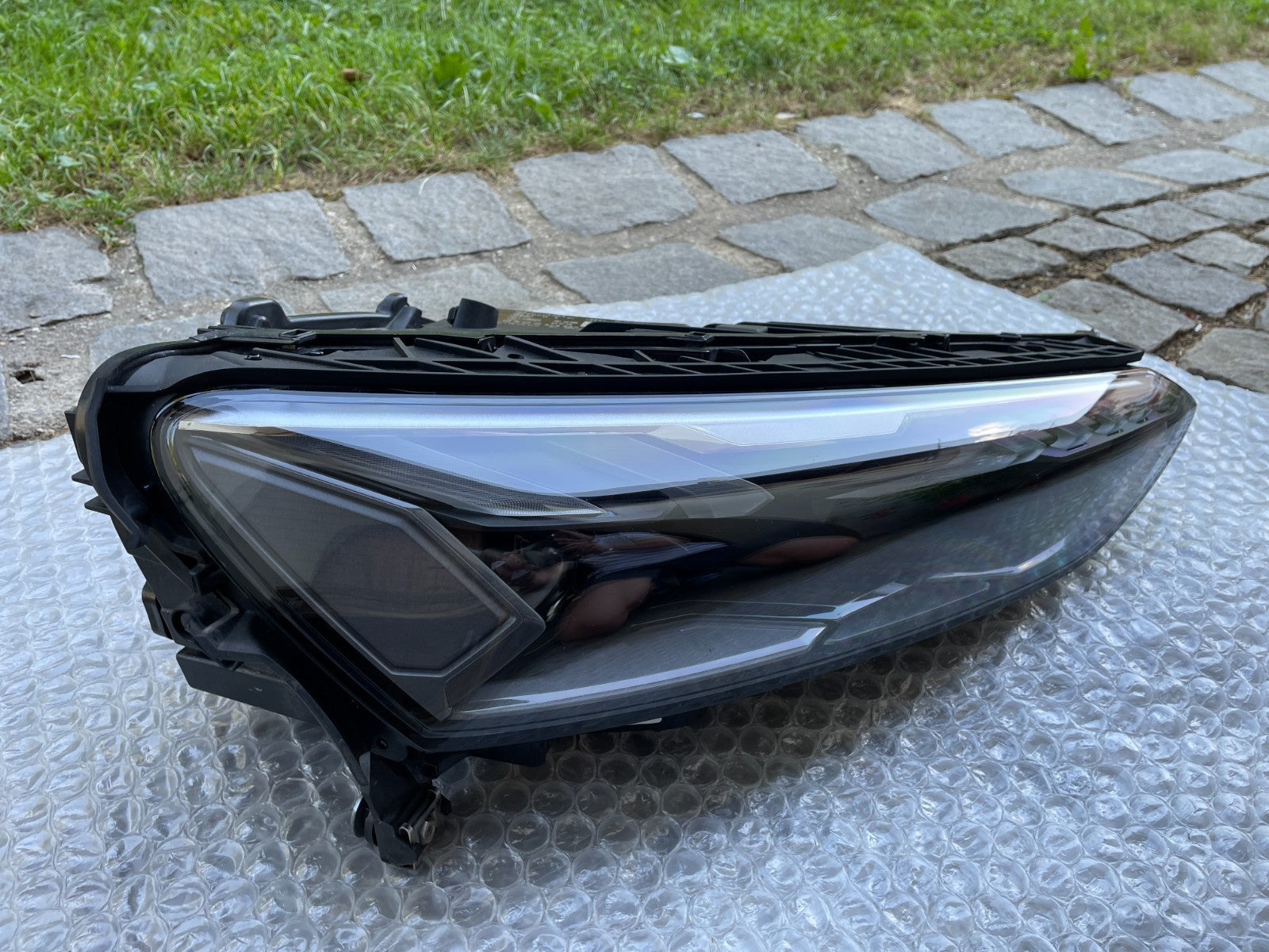 Audi e-tron GT RS LED Scheinwerfer rechts 4J39410362