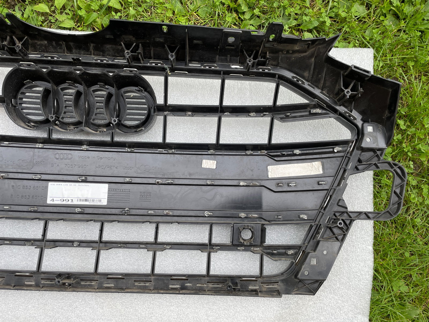 Original Audi A4 B9 8W Kühlergrill Frontgrill Gitter Grill 8W0853654DF5