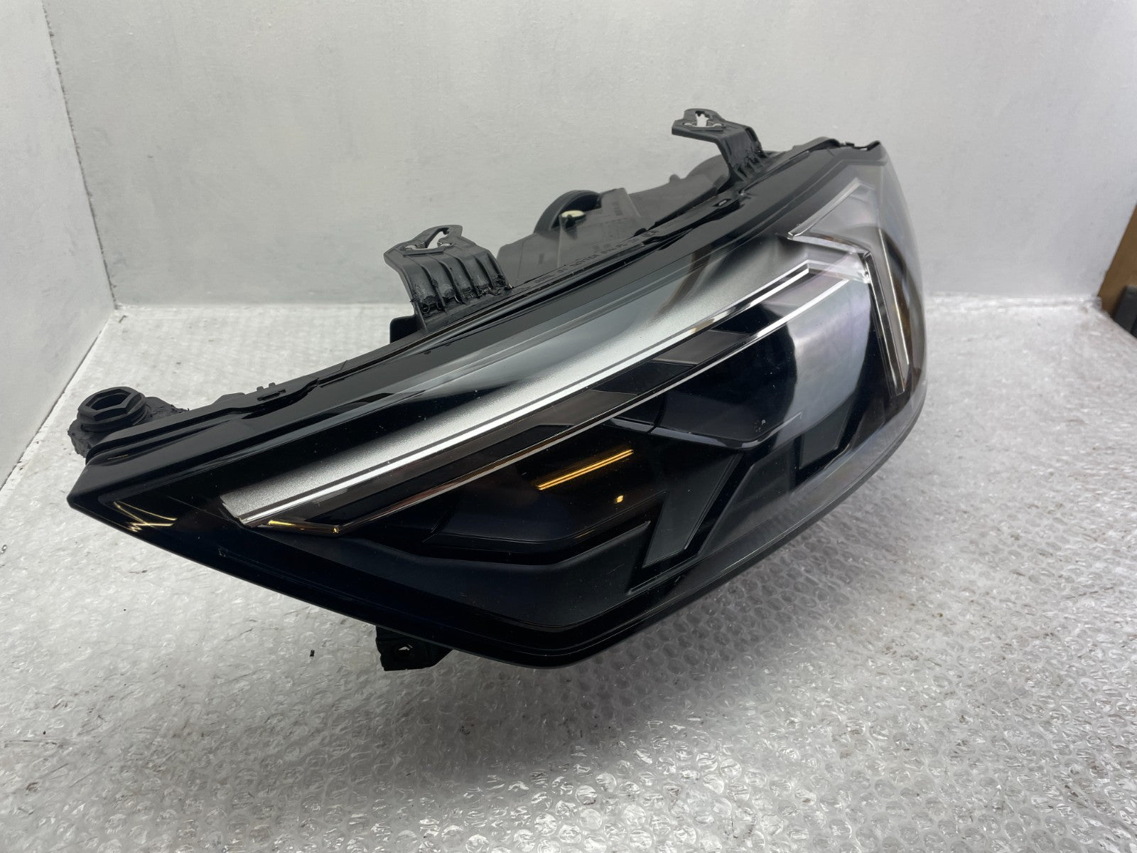 Original Audi A1 82A LED Scheinwerfer links 82A941033D5