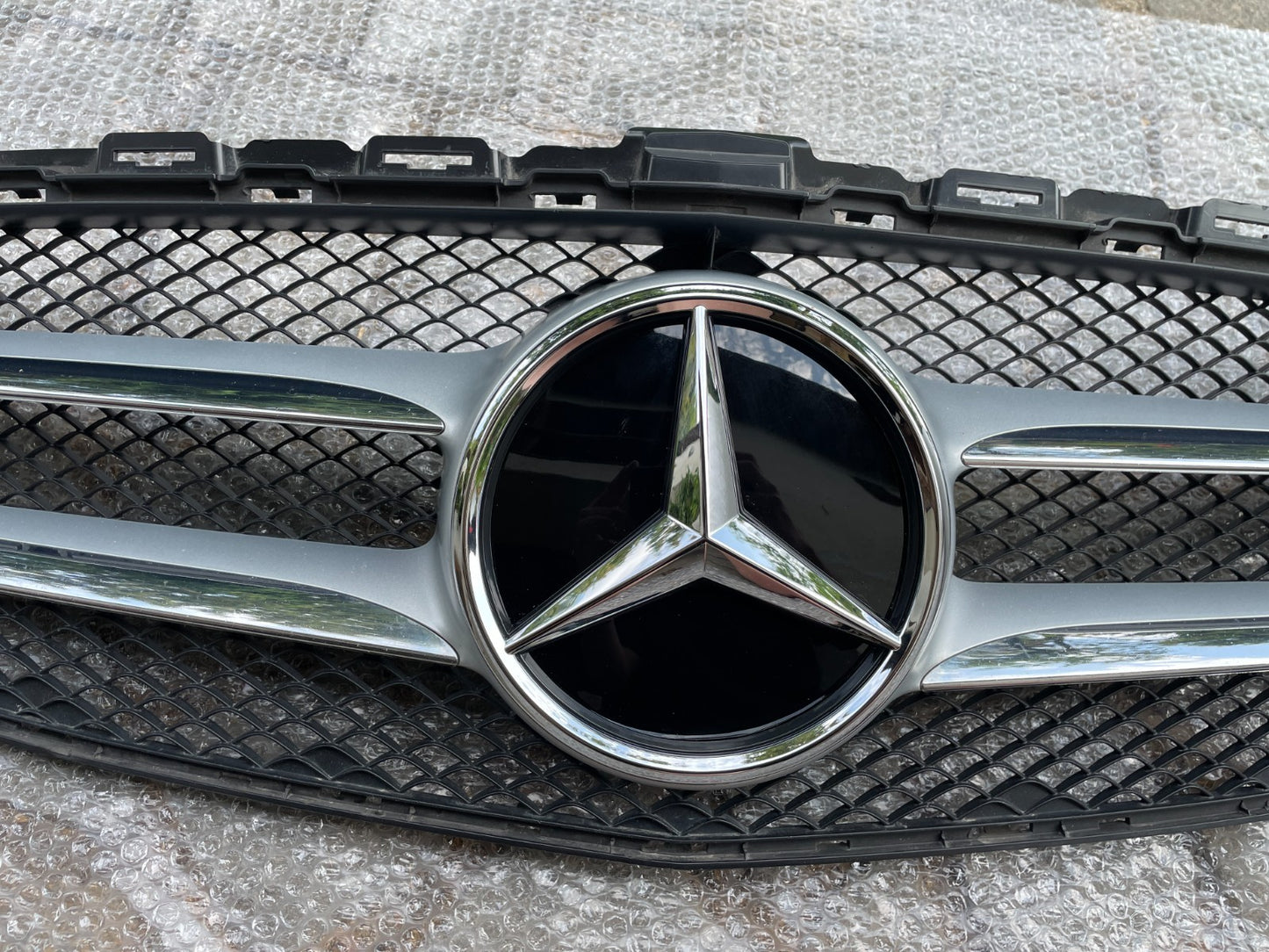 Original Mercedes C-Klasse W205 S205 Kühlergrill Frontgrill A20588037832