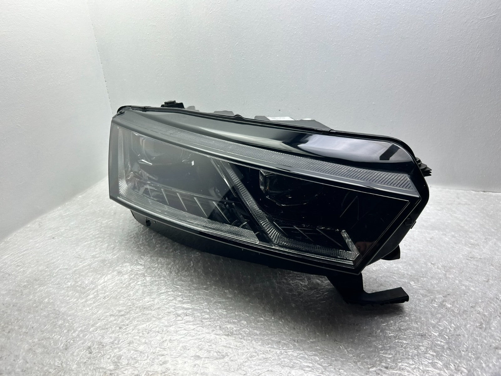 Original Skoda Octavia IV 4 LED Scheinwerfer rechts 5E4941016A1