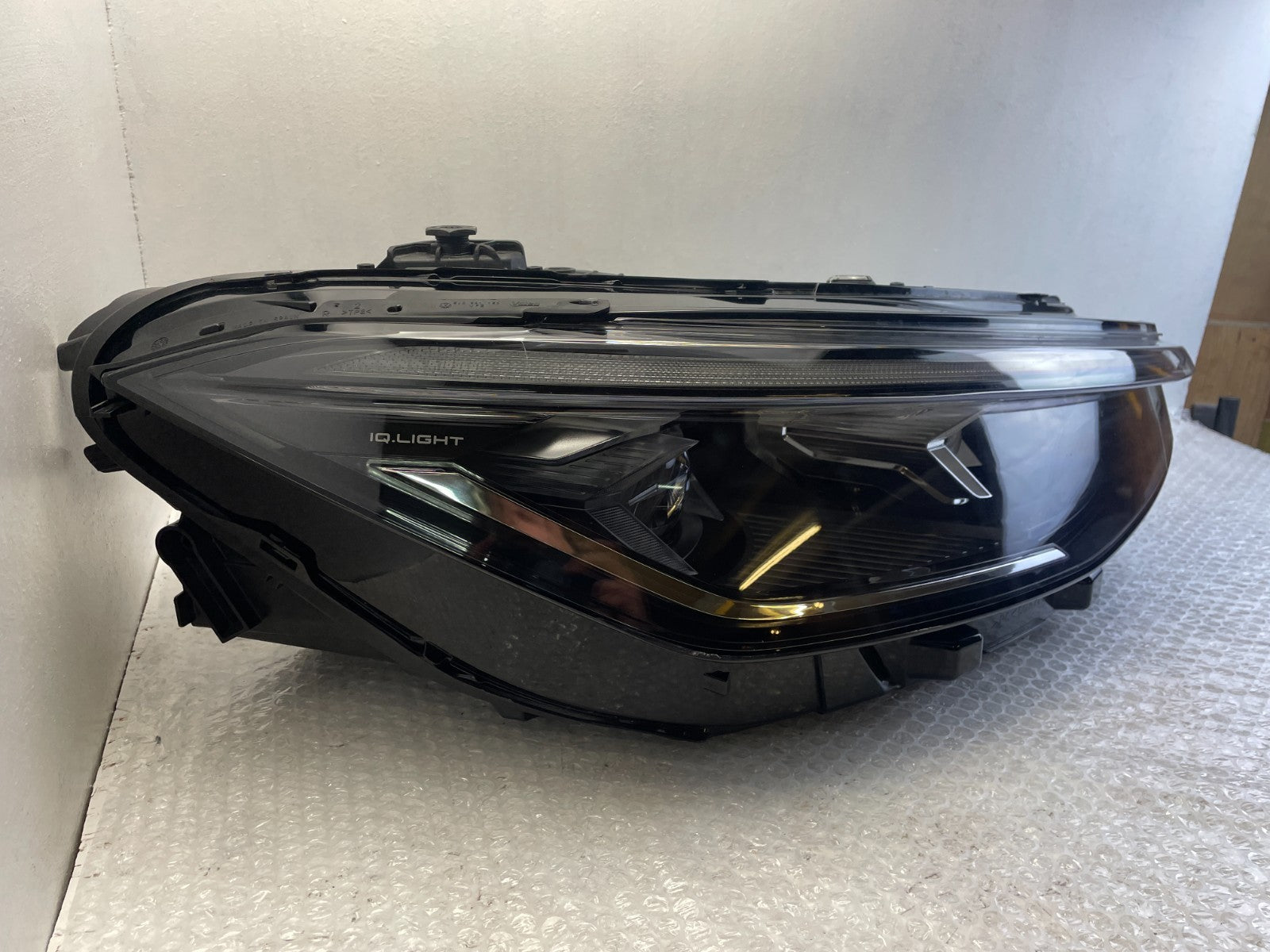 Original VW Passat 3J B9 IQ LED Scheinwerfer rechts 3J19410362