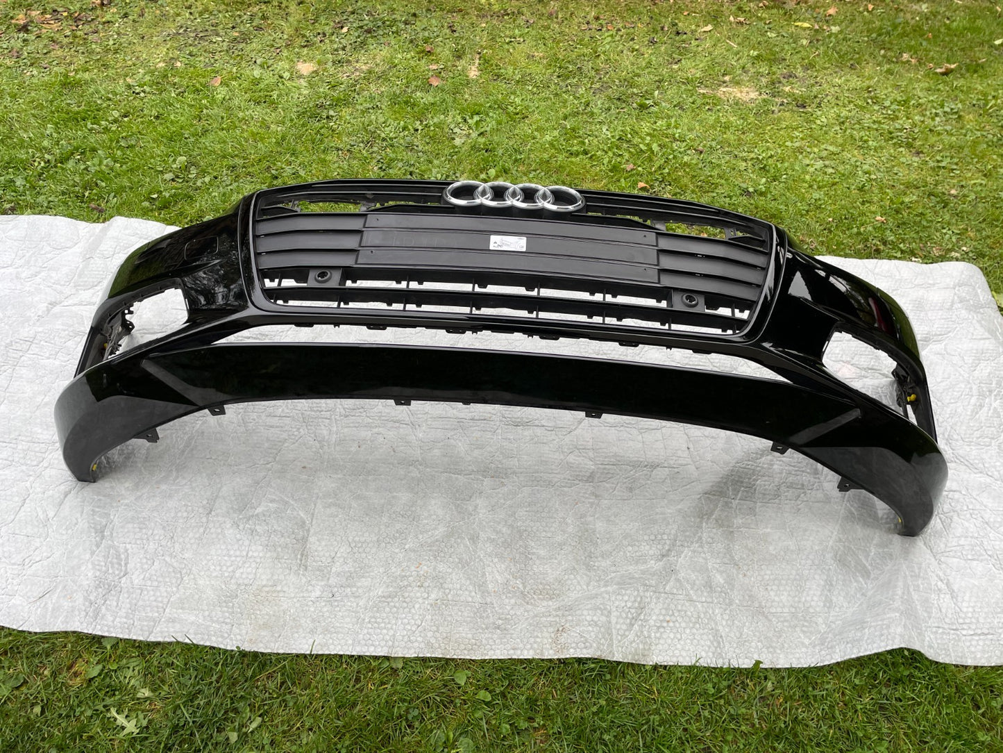Original Audi A6 C8 BASIC 4K0 2018 Stoßstange Kühlergrill Stoßfänger2