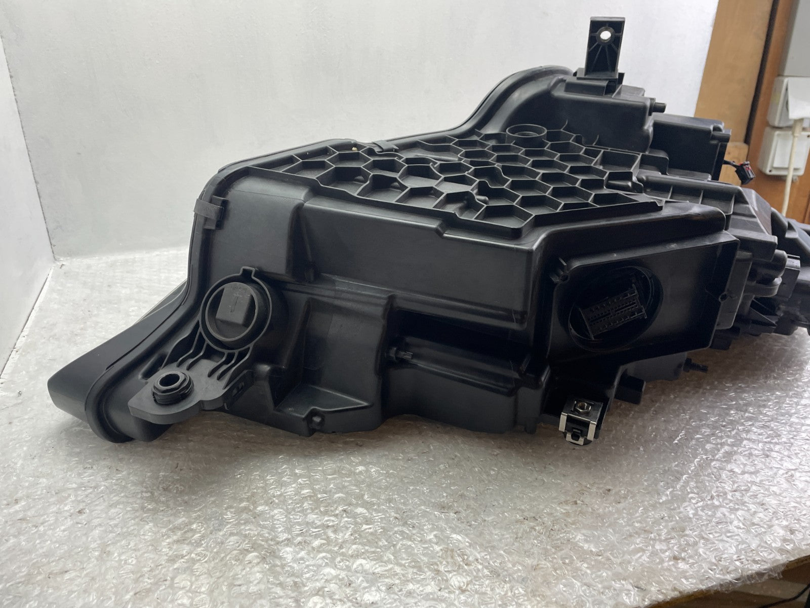 Original Audi e-tron LED Scheinwerfer links 4KE941039D8