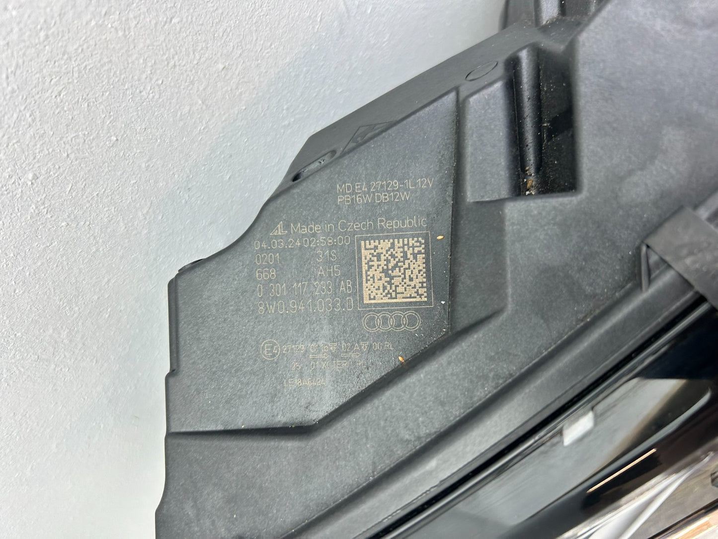 Original Audi A4 8W B9 LED Scheinwerfer links 8W0941033D4