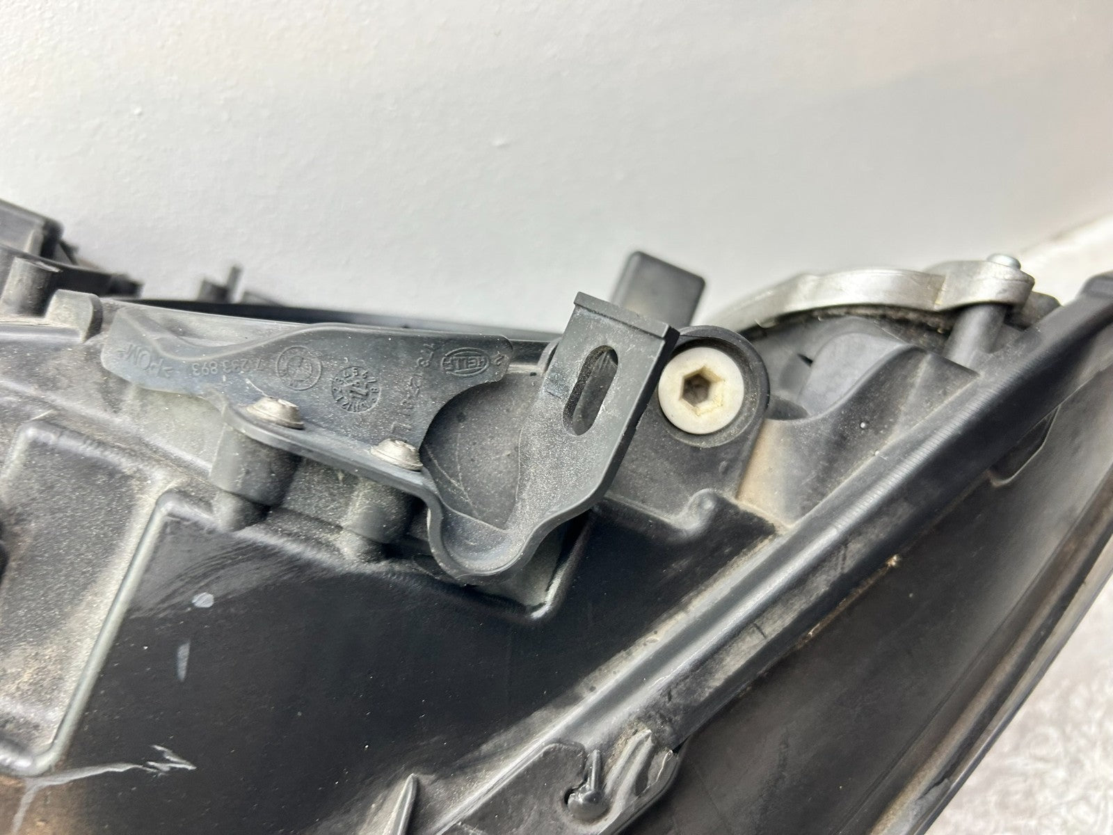 Original BMW 5er F10 F11 Xenon Scheinwerfer links 72032456