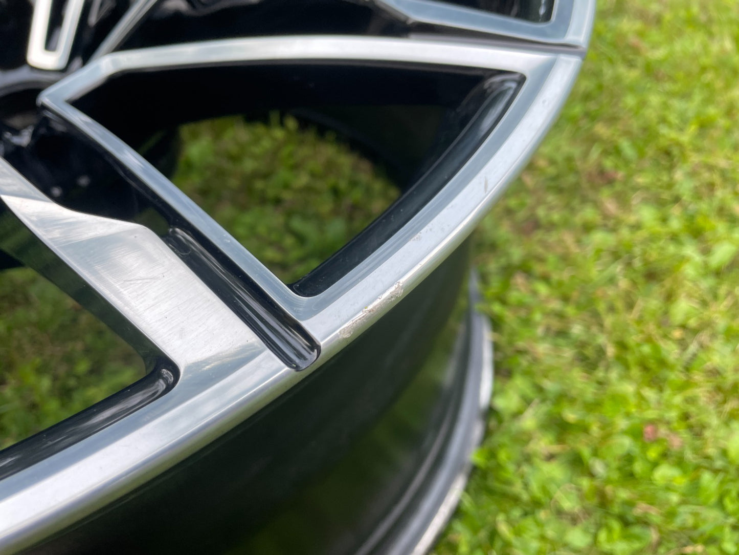 1x Original BMW M3 G80 M4 G82 G83 Alufelge 8093832 80938342