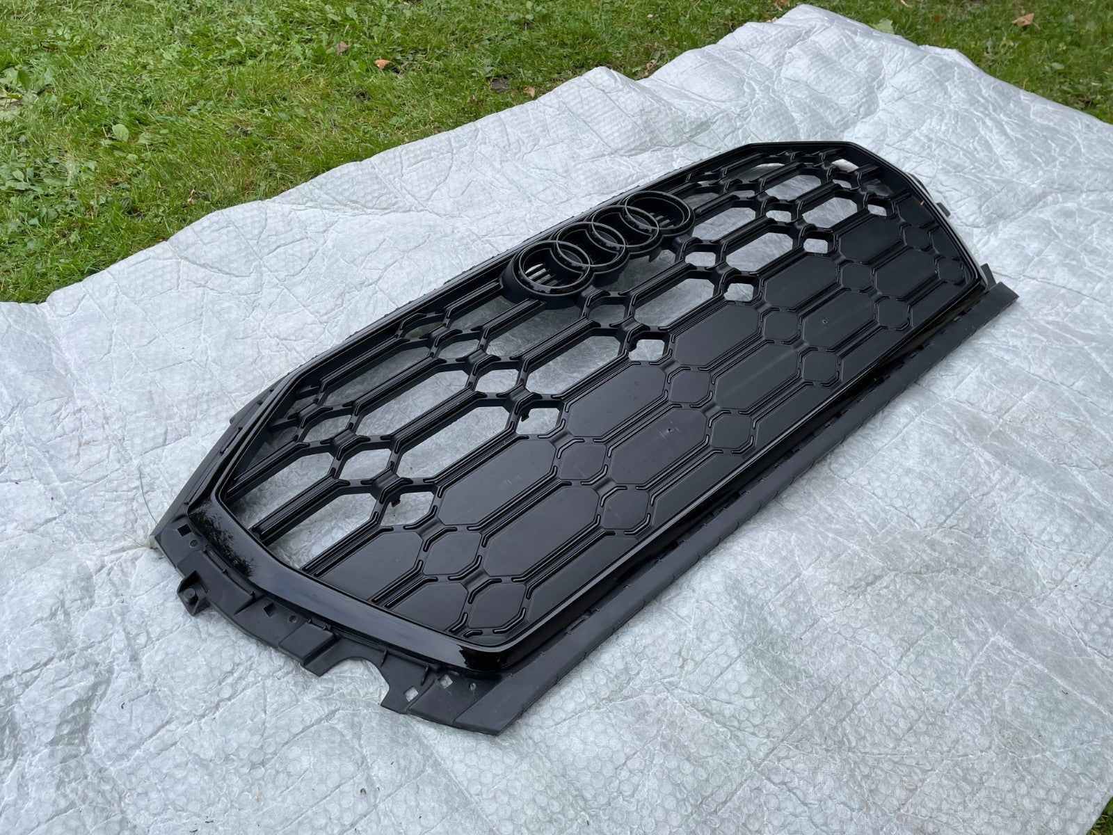 Original Audi Q5 SQ5 Kühlergrill Grill Frontgrill 80A853651AH2