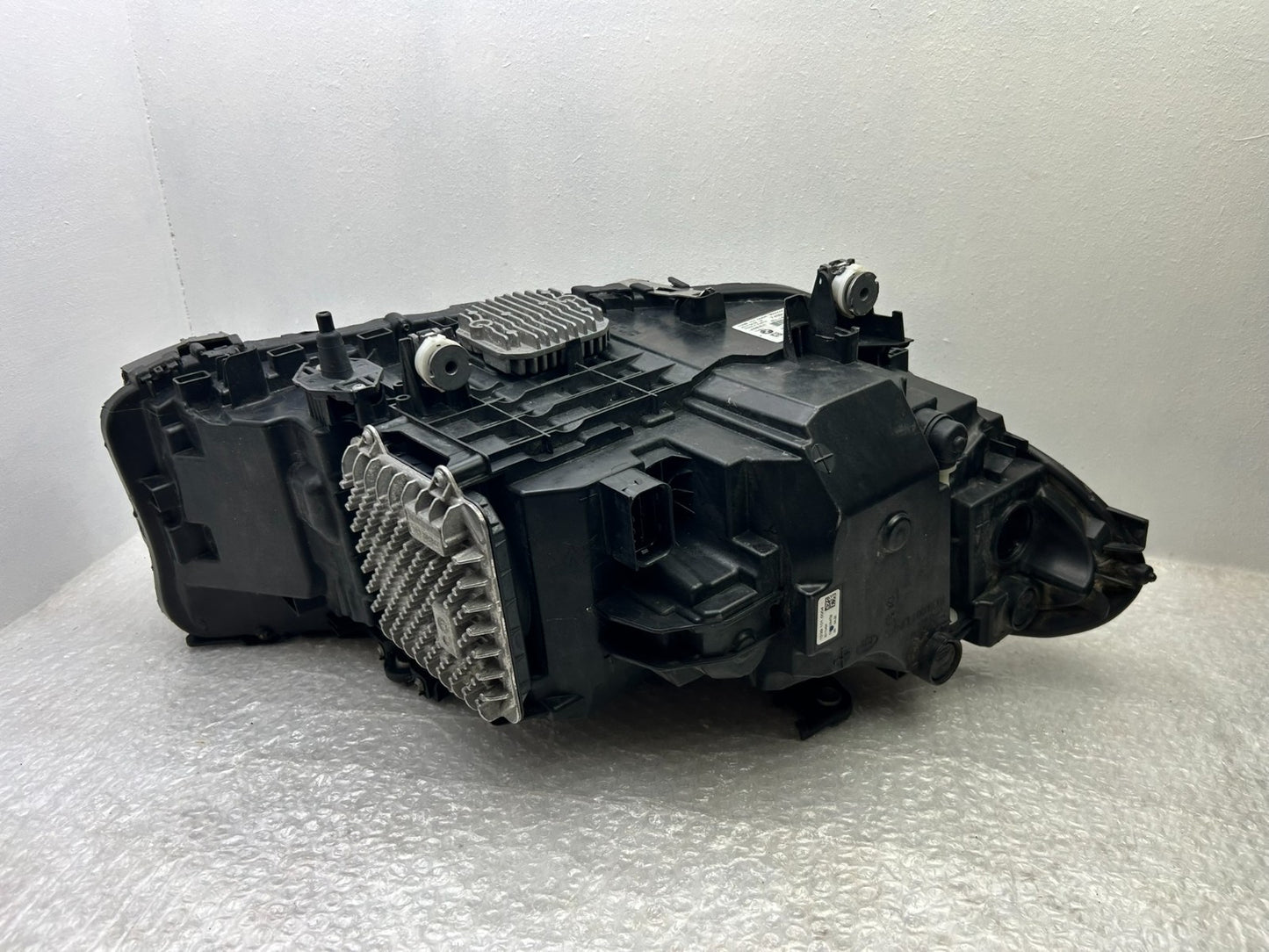 Original BMW 5er G30 G31 LED Scheinwerfer links 74391837