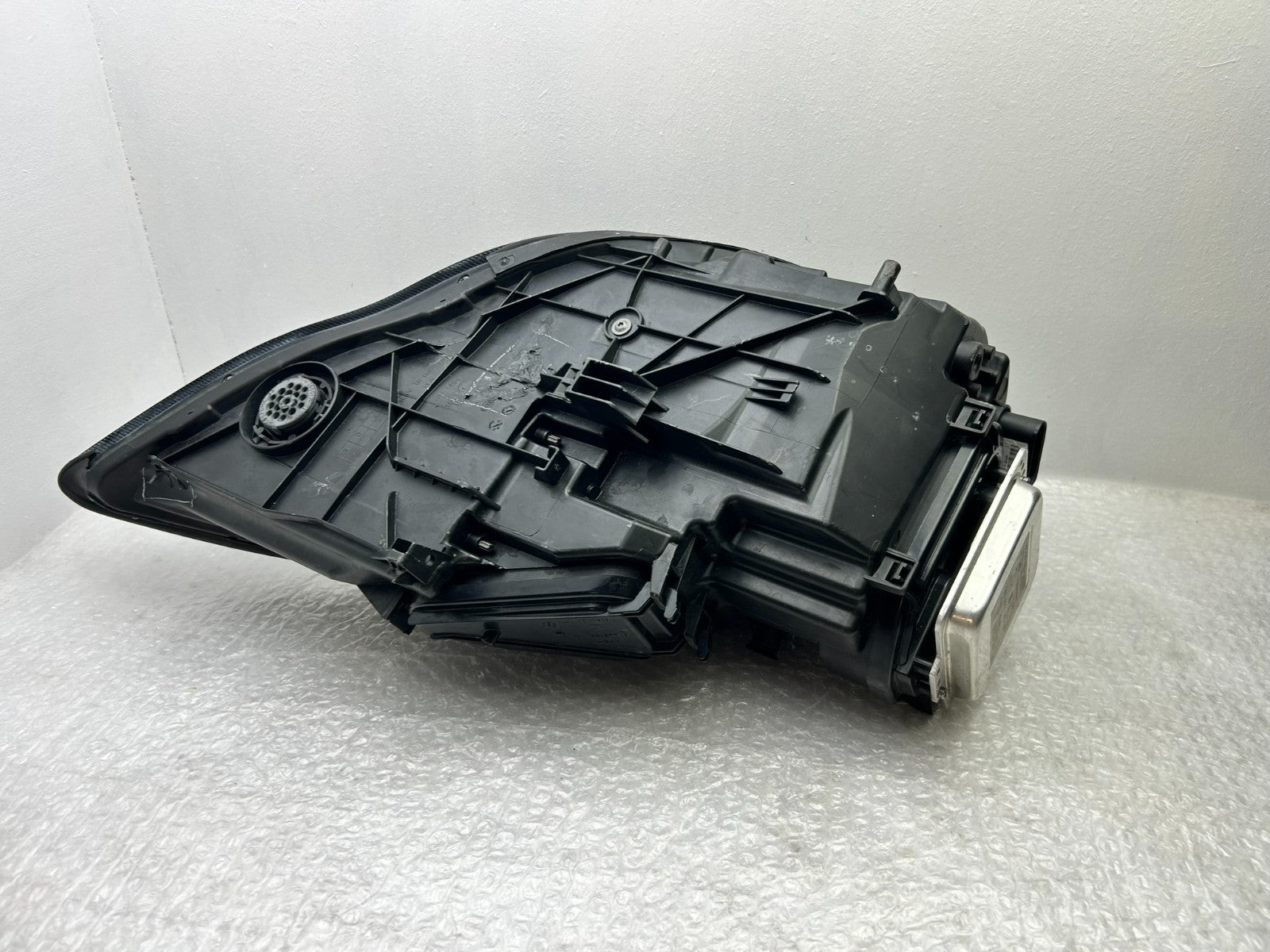 Original Porsche Panamera 970 GTS Bi Xenon Scheinwerfer links 970631981026