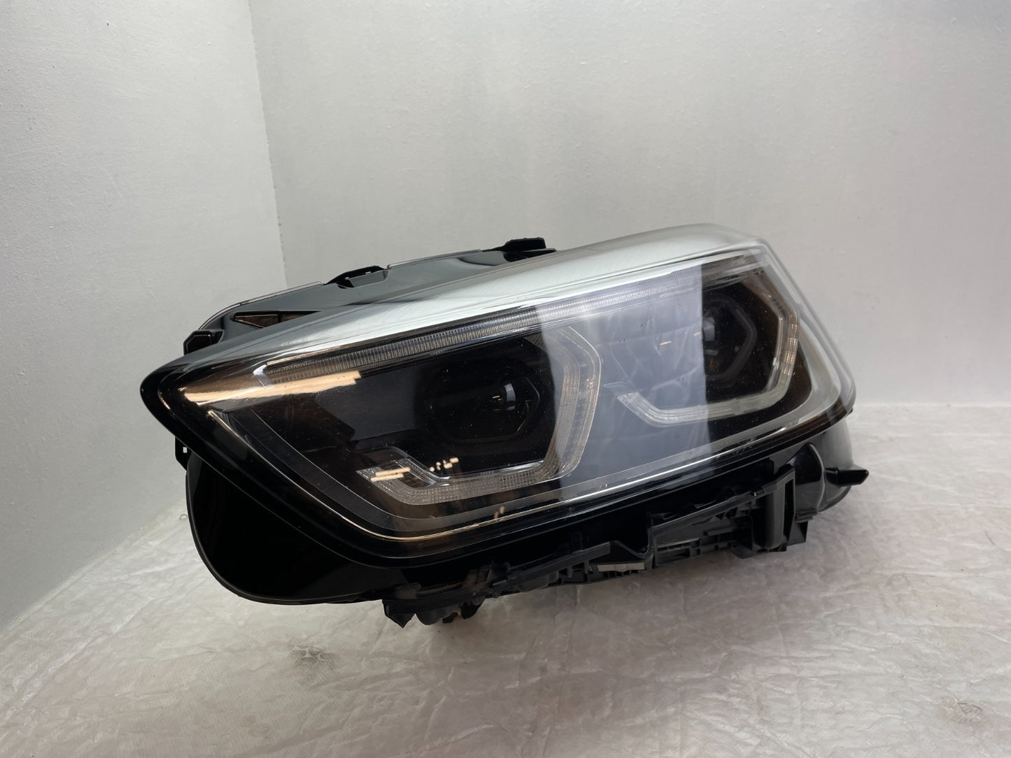 Original BMW 1er F40 LED Scheinwerfer links 94828071