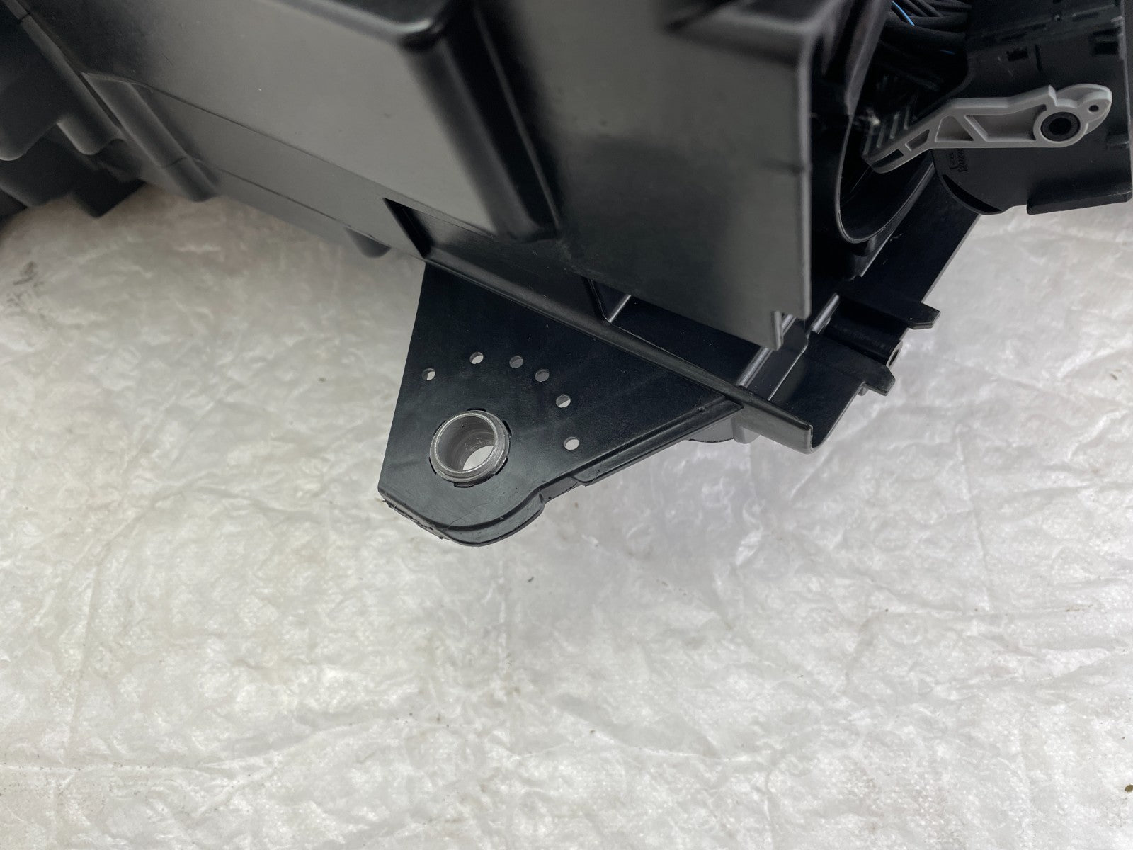 Original BMW X1 U11 LED Scheinwerfer links 5A9A2279