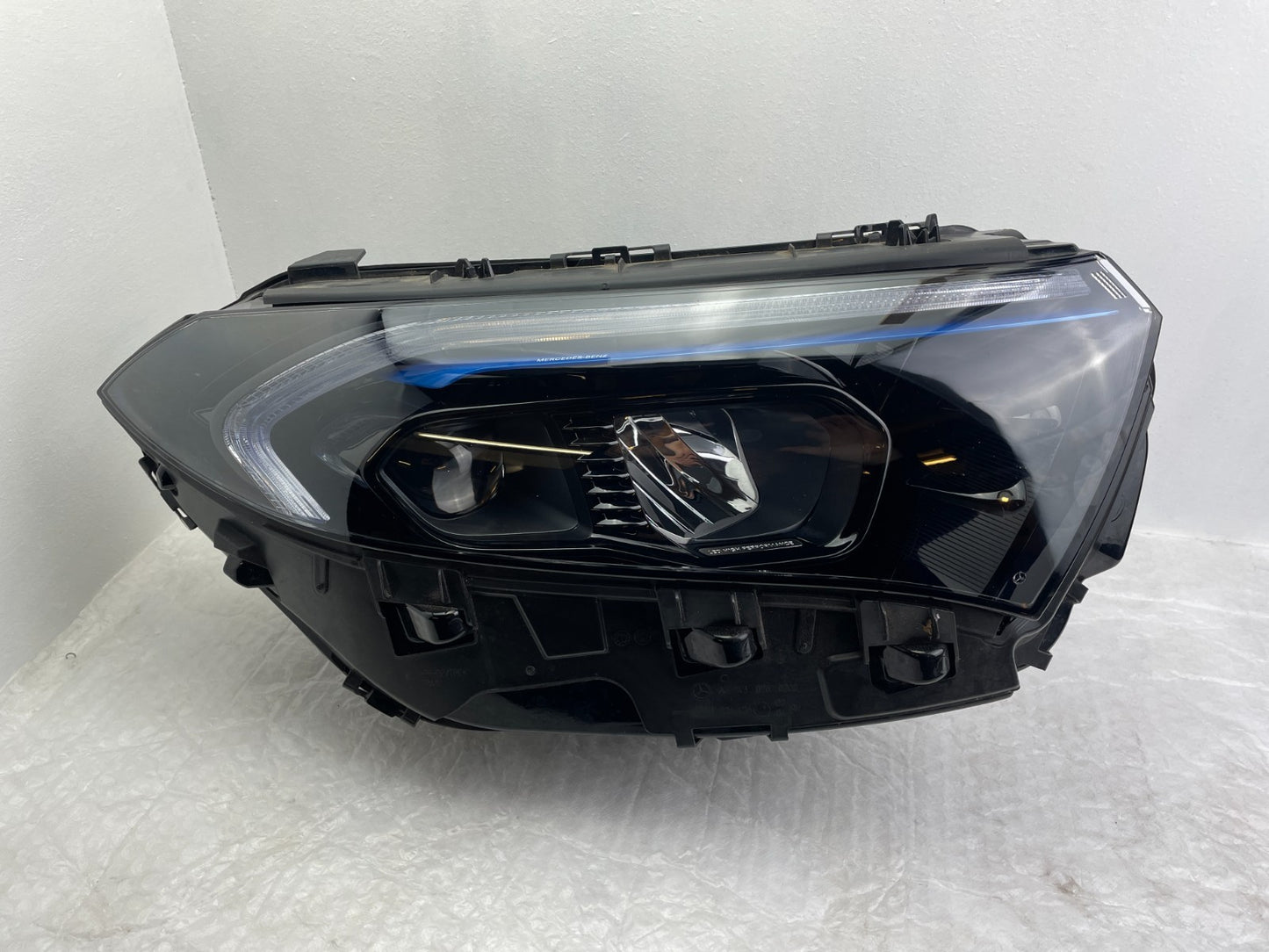 Original Mercedes EQB EQA W243 LED Scheinwerfer rechts A24390690000