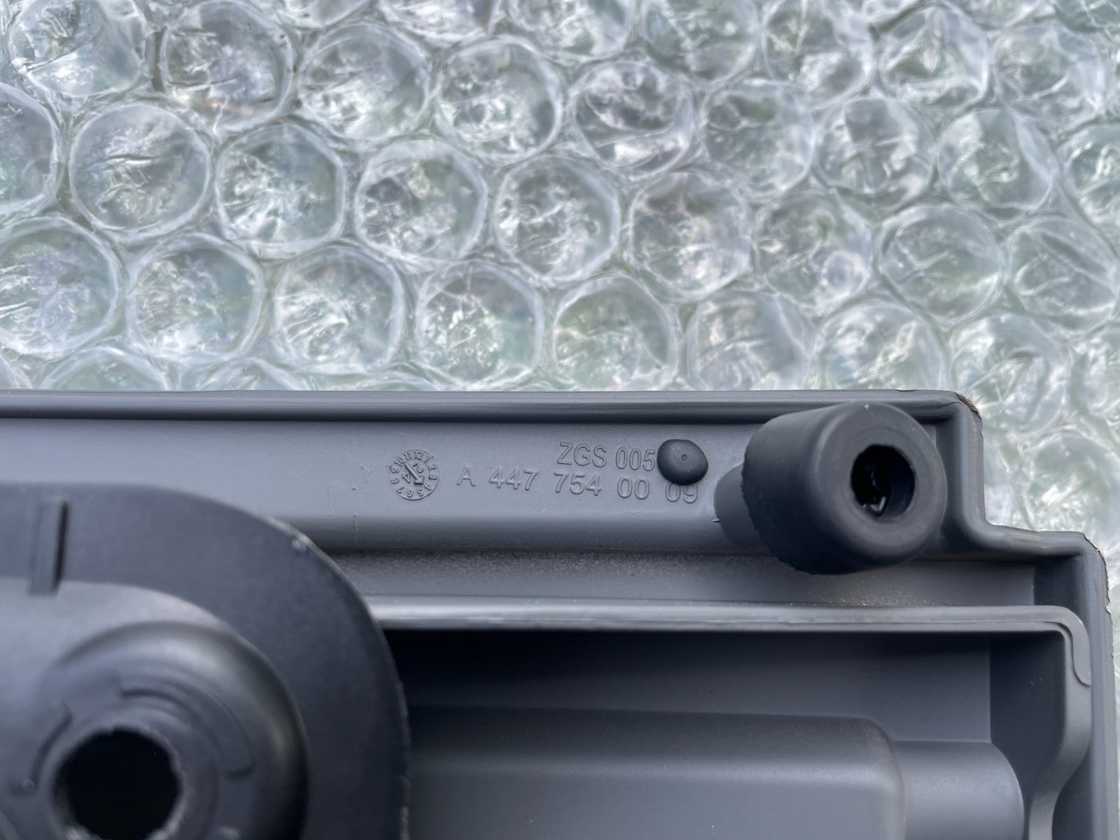 Original Mercedes Vito V-Klasse W447 Tankdeckel A44775400098