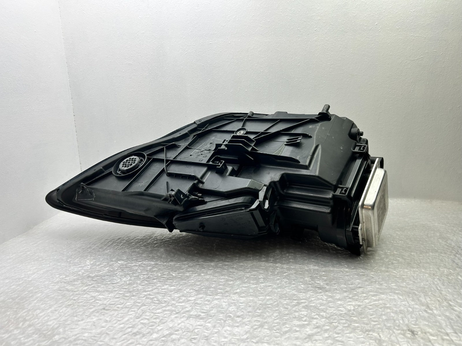 Original Porsche Panamera 970 GTS Bi Xenon Scheinwerfer links 970631981027