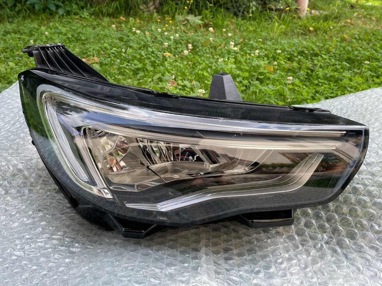 Original Opel Grandland Scheinwerfer rechts YP001626800