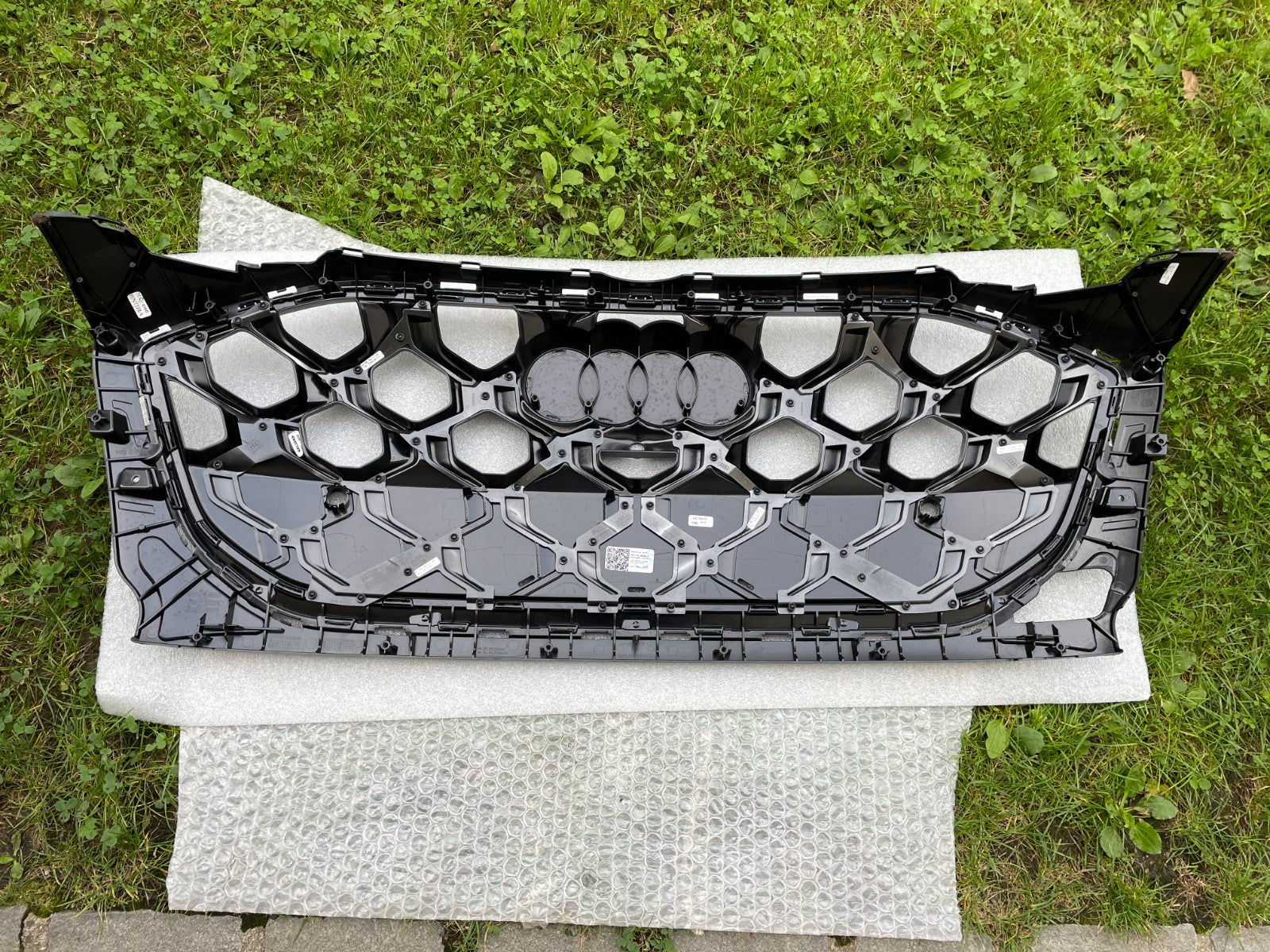 Original Audi Q5 Kühlergrill Frontgrill Gitter Grill 8MA853651BG4