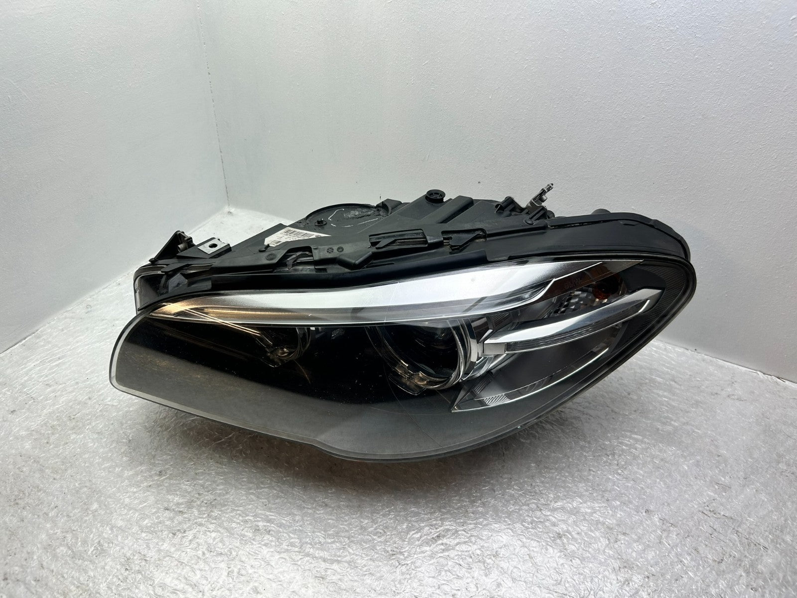 Original BMW 5er F10 F11 Bi-Xenon Scheinwerfer links 73439110