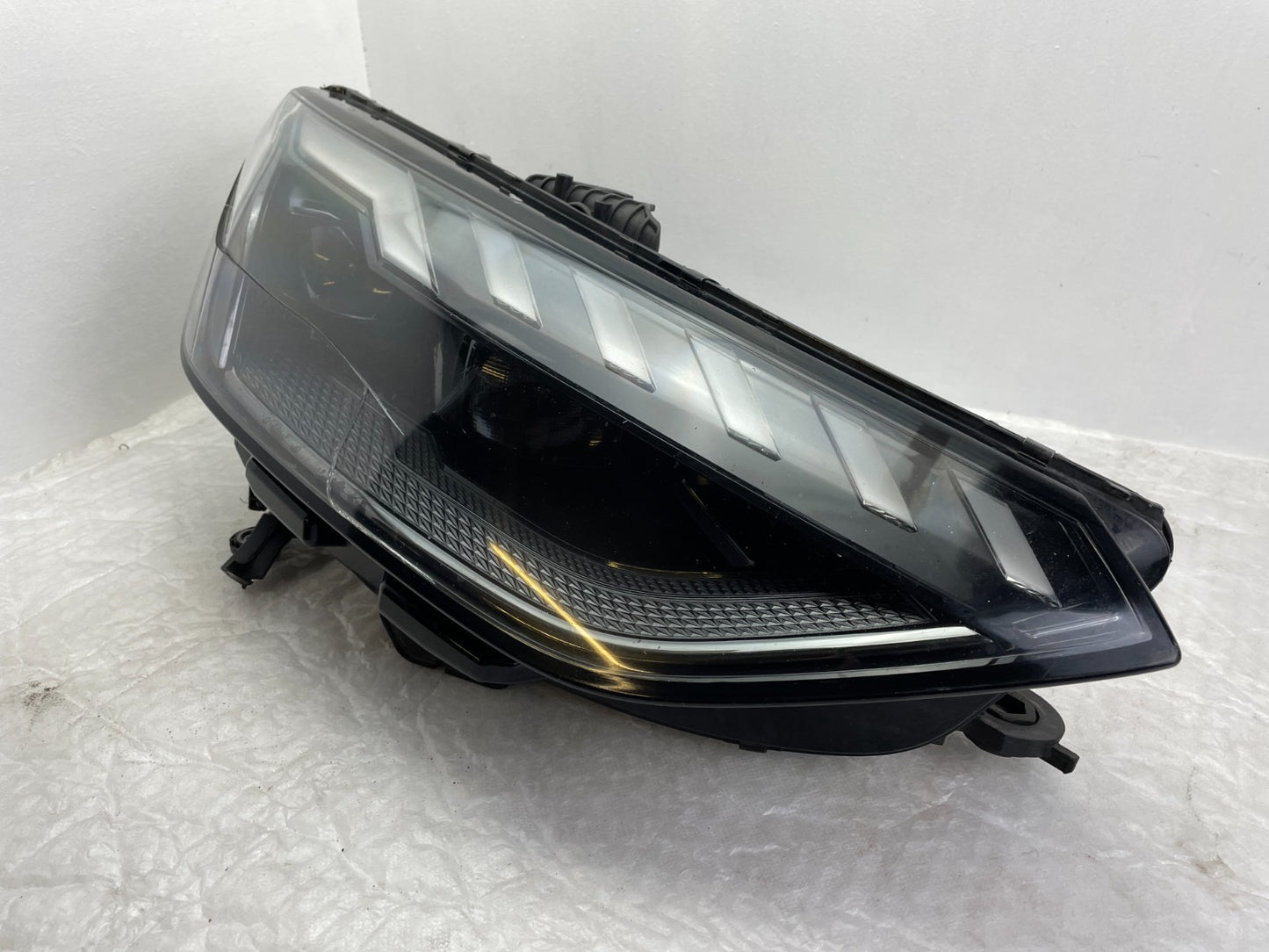 Original Audi RS4 8W LED Scheinwerfer rechts 8W0941036J2