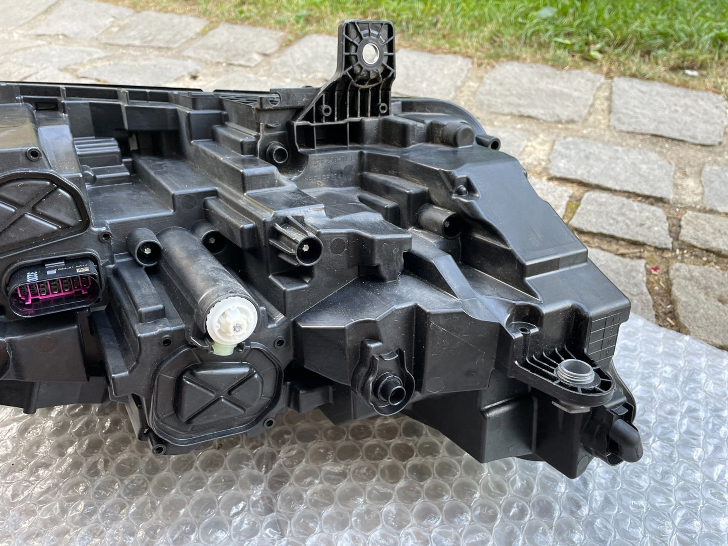 Original Skoda Enyaq 5LB LED Scheinwerfer rechts 5LB9410158