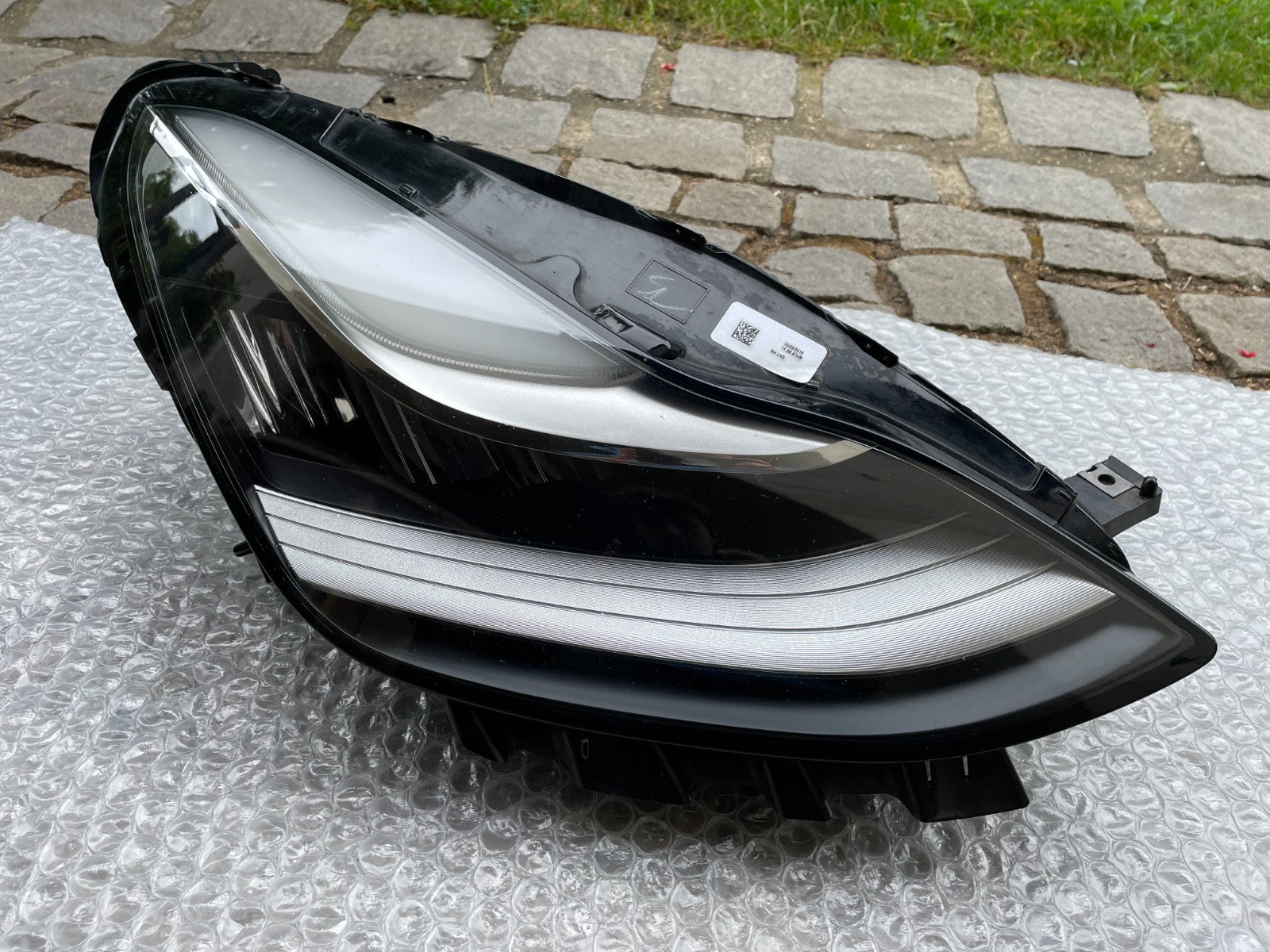 Original Tesla Model 3 LED Scheinwerfer rechts 1077376-00-C0