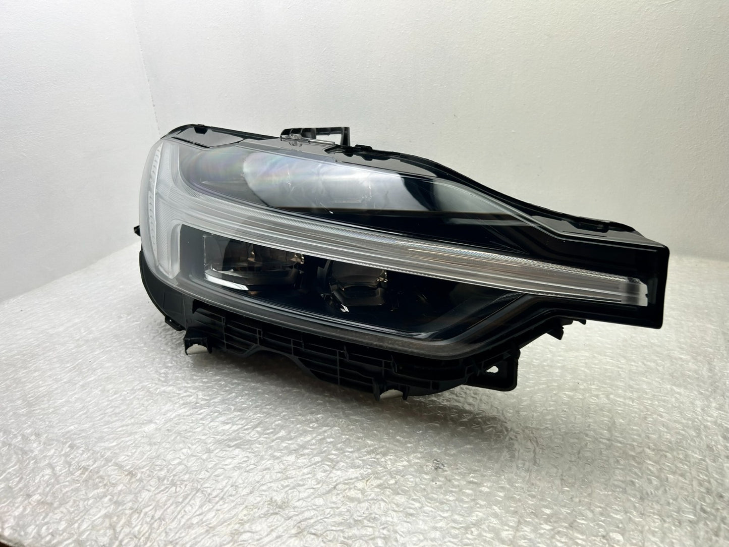 Original Volvo XC60 II LED Scheinwerfer Frontscheinwerfer rechts 324047101