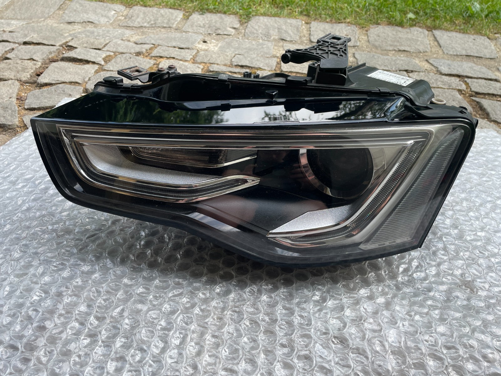 Original Audi A5 8T Xenon Scheinwerfer links 8T0941005C0