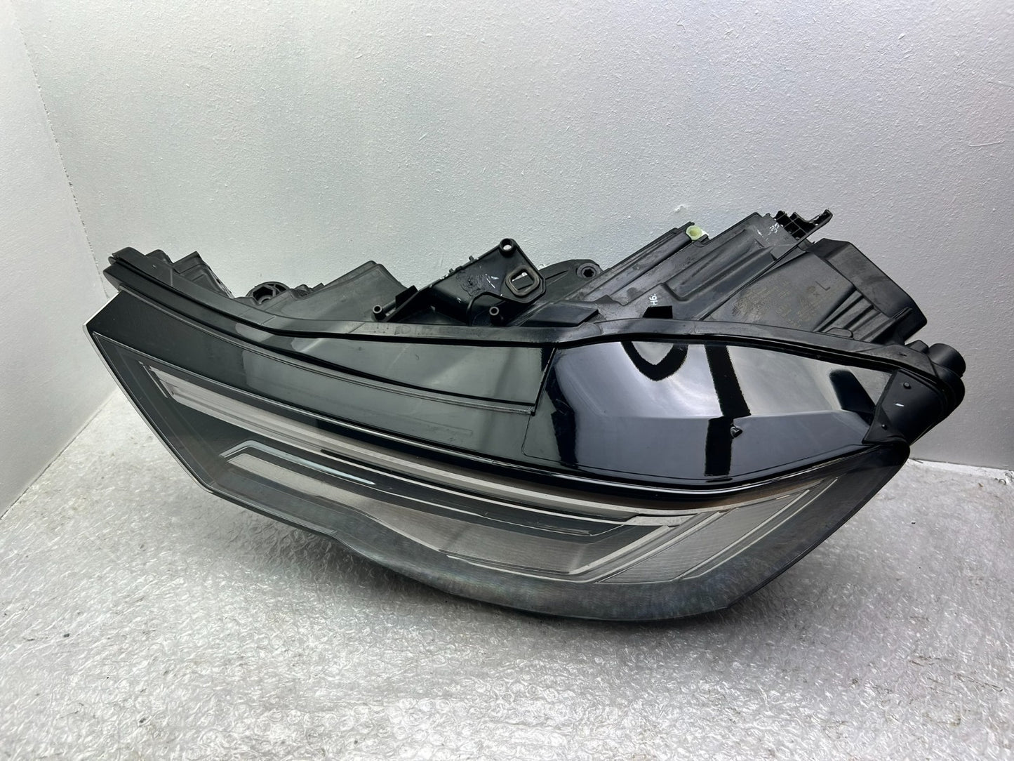 Original Audi A6 4K C8 LED Scheinwerfer links 4K09410393