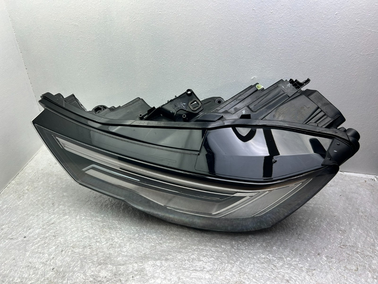 Original Audi A6 4K C8 LED Scheinwerfer links 4K09410393