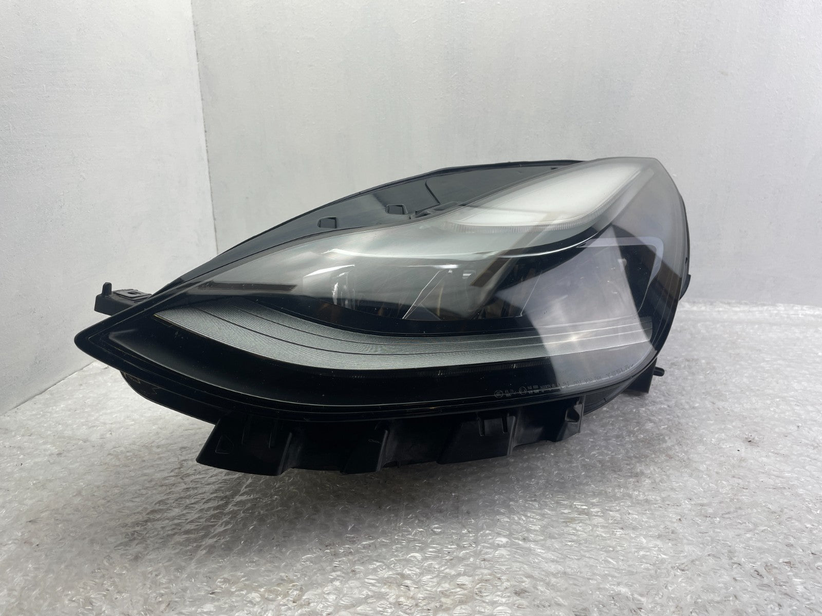 Original Tesla Model 3 LED Scheinwerfer links 1514952-00-D1