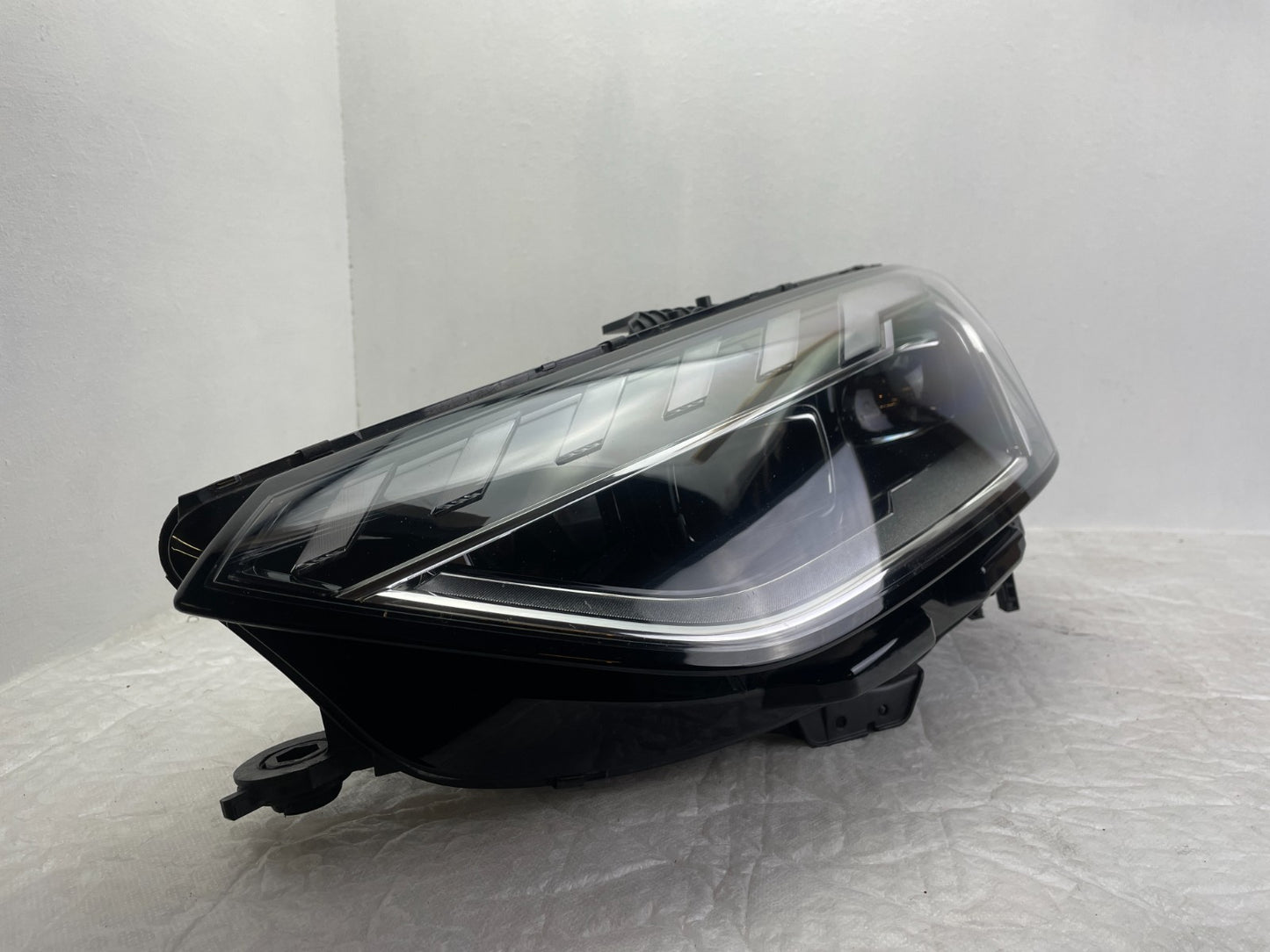 Original Audi A4 8W B9 LED Scheinwerfer links 8W0941033D2