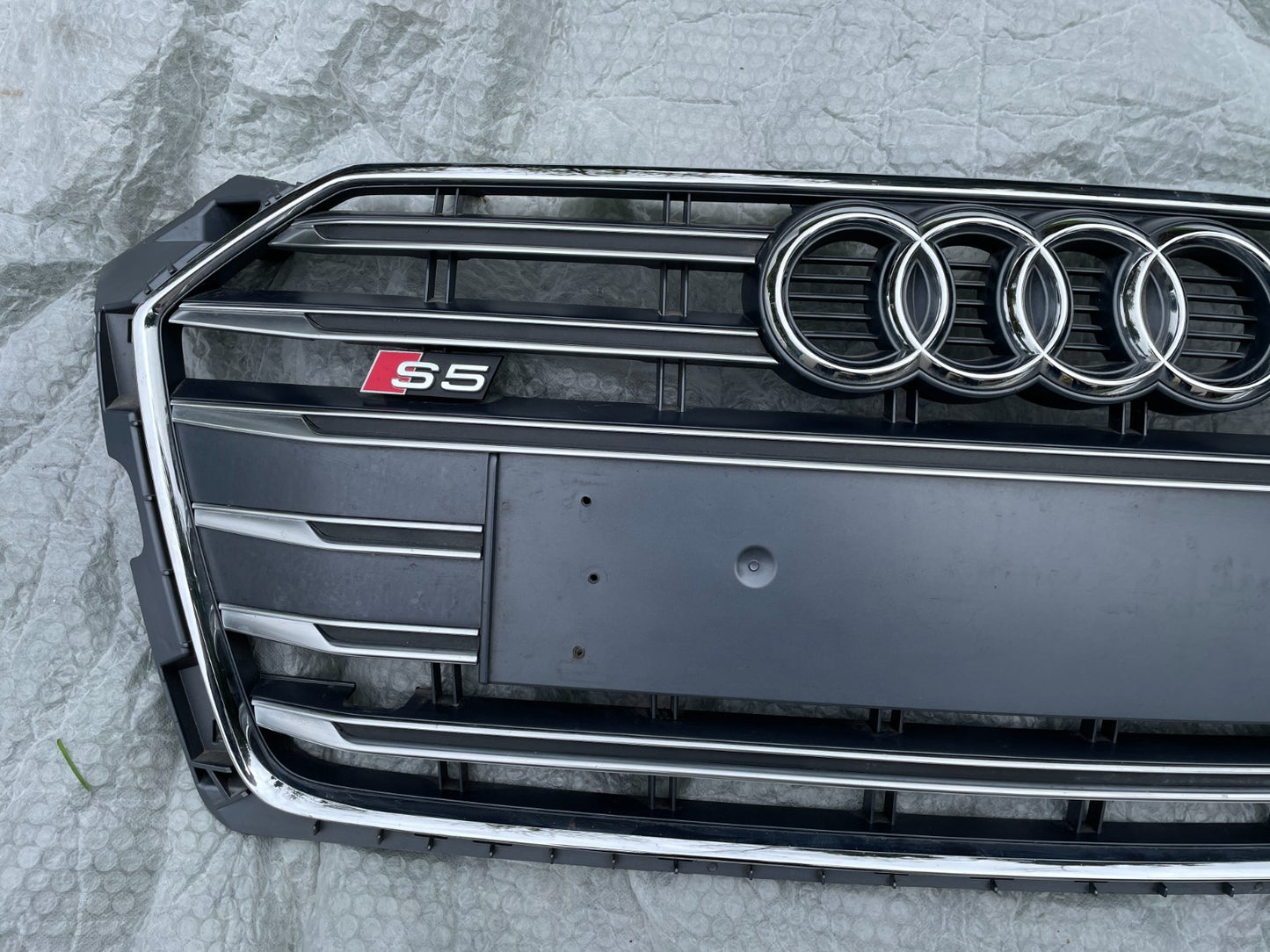 Original Audi A5 S5 8W 2017 2020 Kühlergrill Frontgrill Grill Gitter 8W6853651AP4