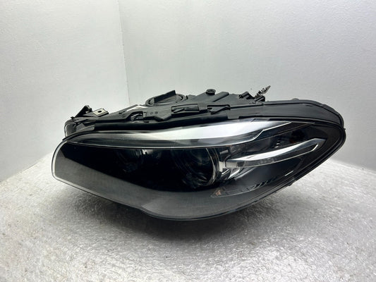 Original BMW 5er F10 F11 LCI Xenon Scheinwerfer links Kurvenlicht 74606010