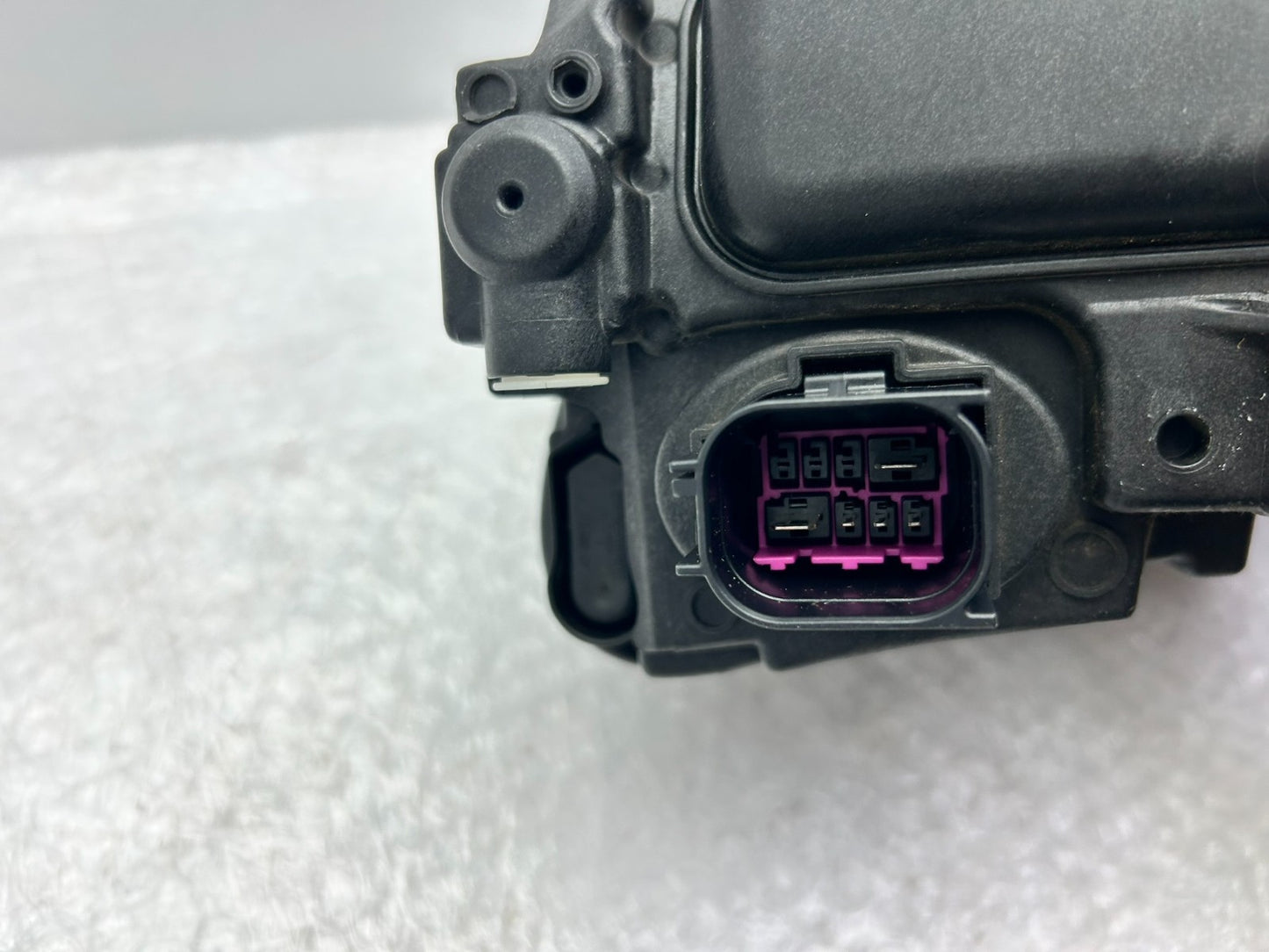 Original Audi A4 B9 8W LED Scheinwerfer rechts 8W0941036E11